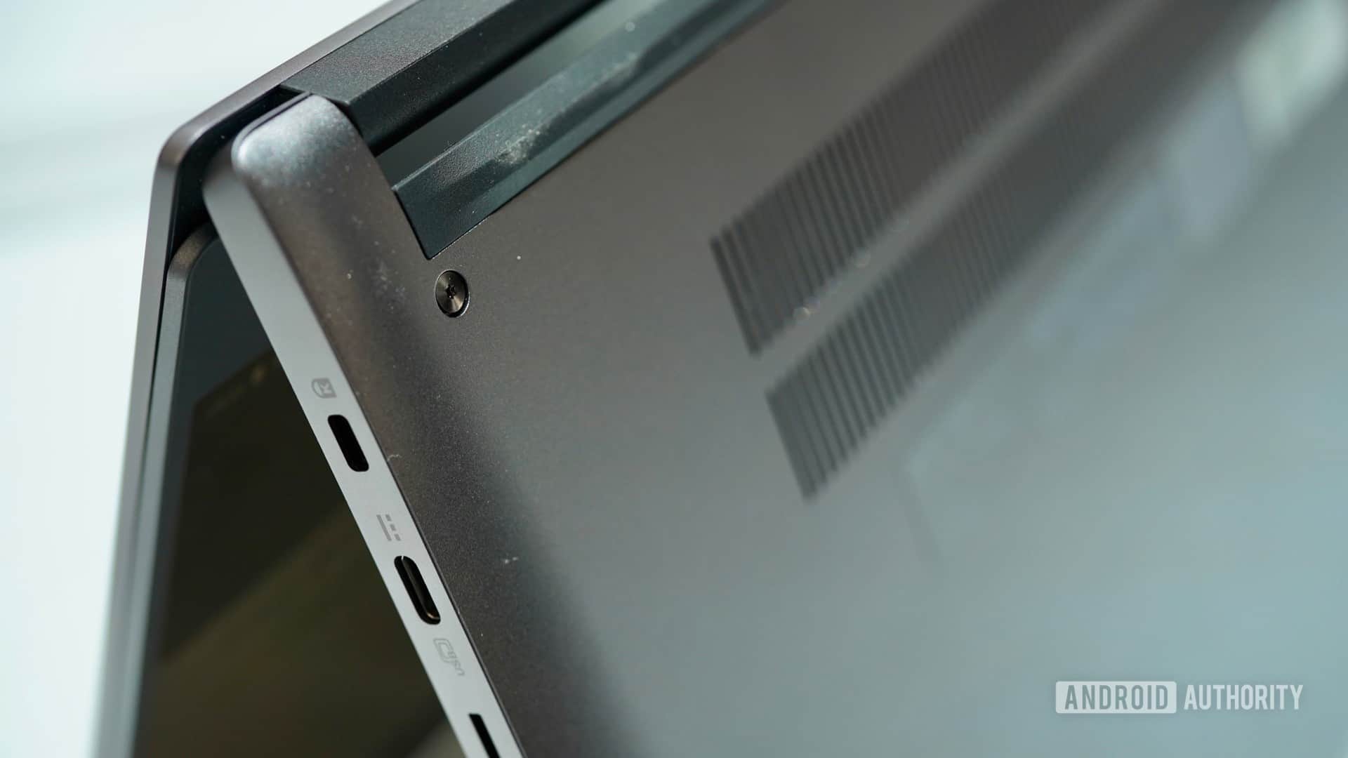Acer Chromebook 714 bottom edge