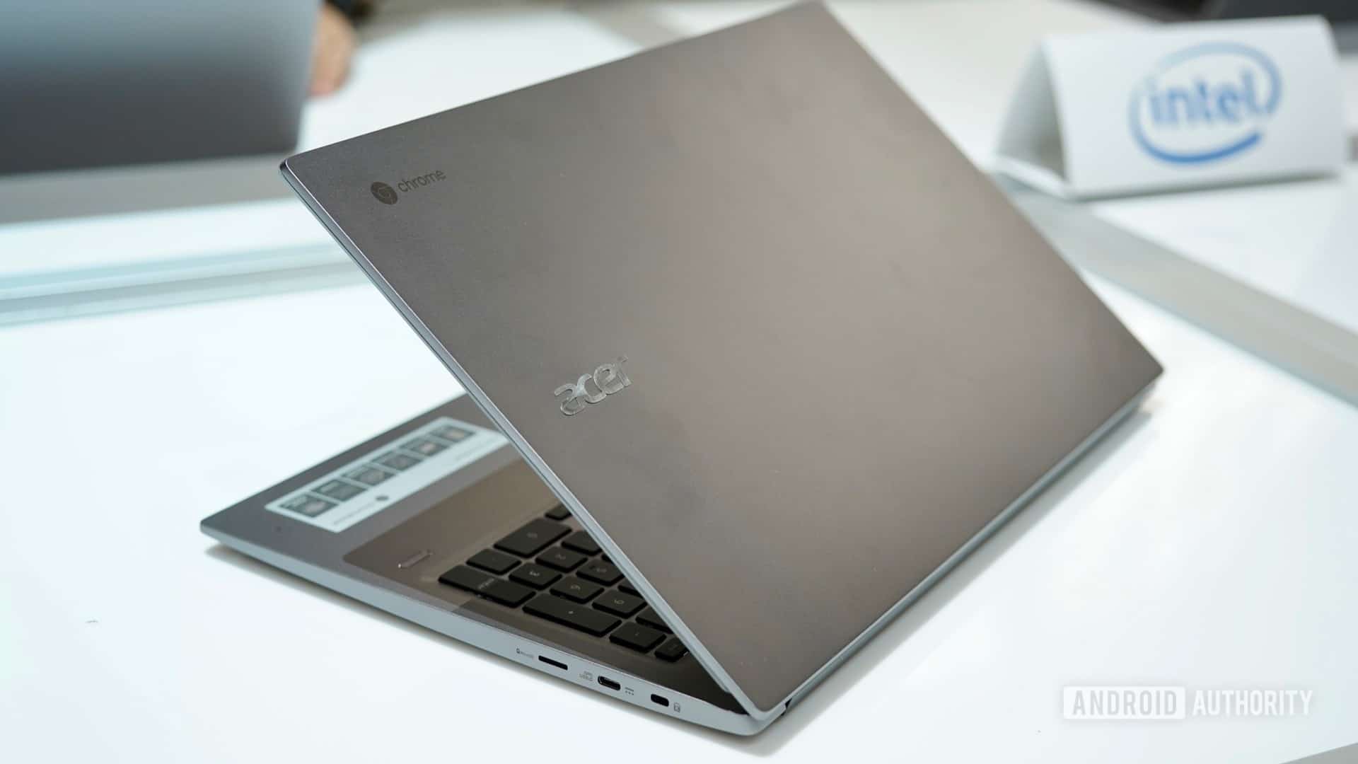 Acer Chromebook 715 clamshell