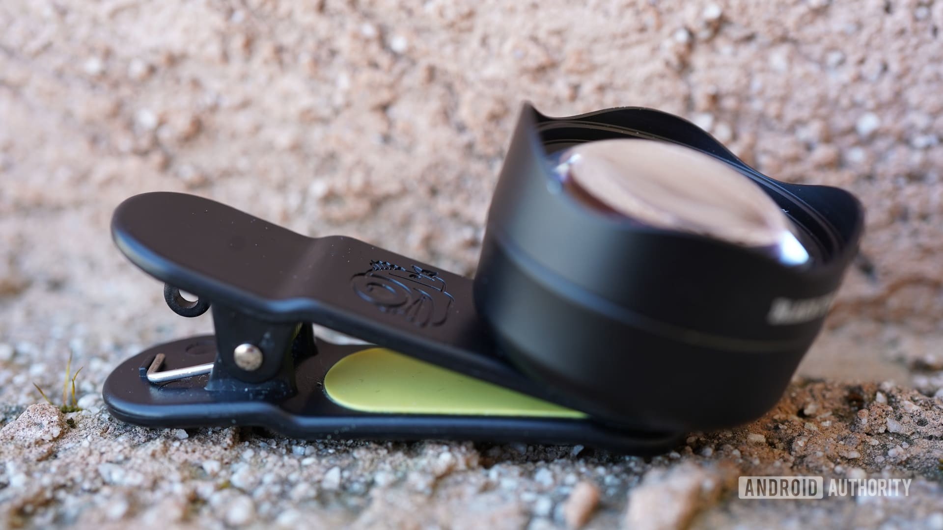 Black Eye Pro Kit G4 review telephoto side view