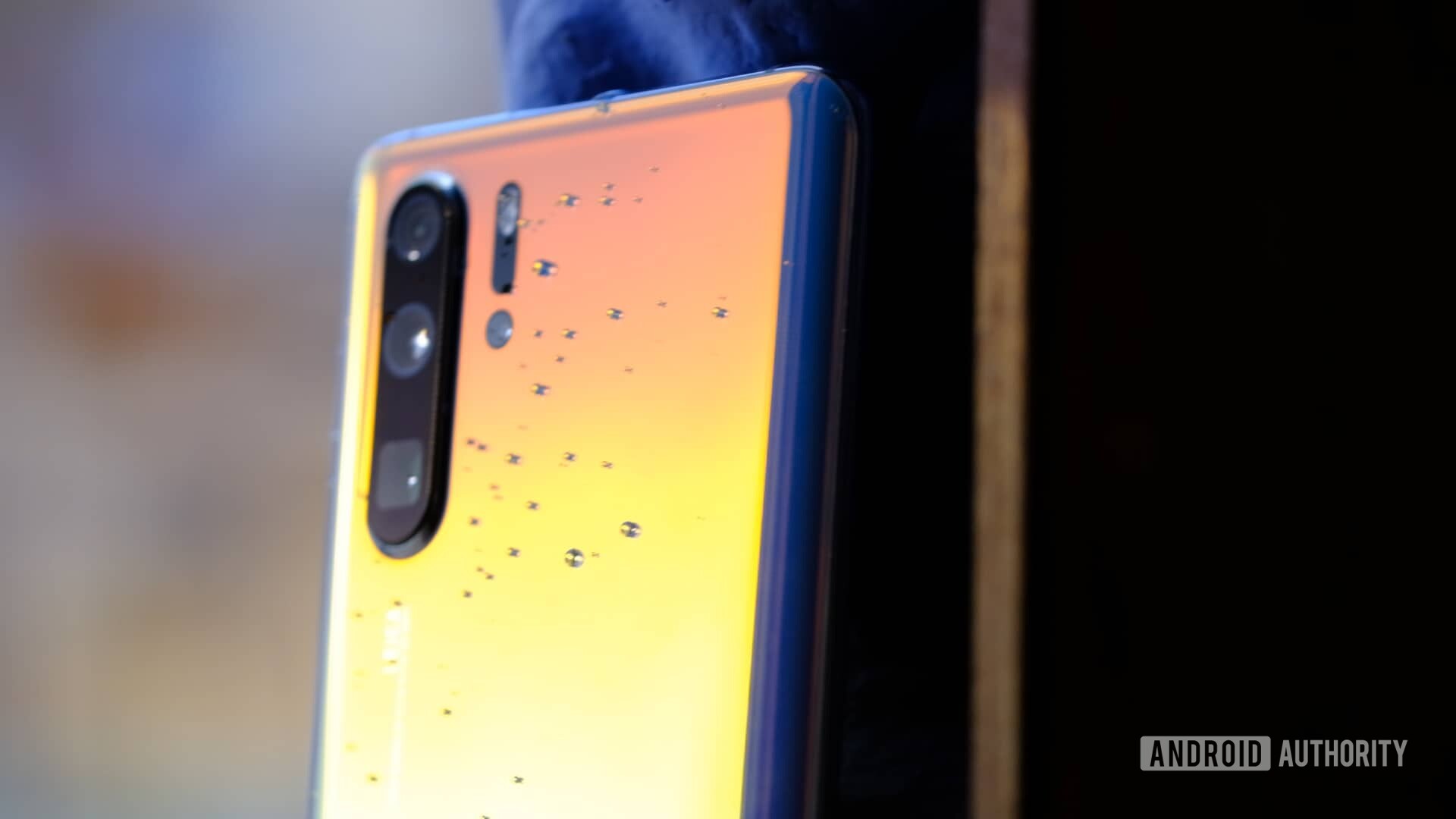 HUAWEI P30 Pro back shimmer