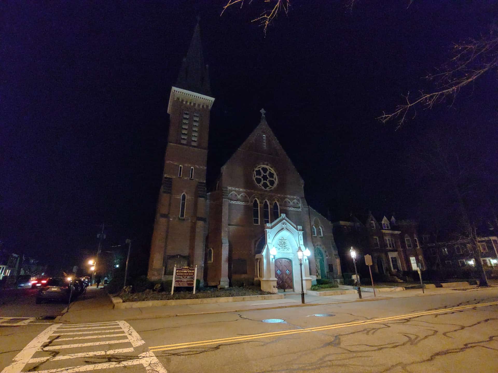 LG G8 ThinQ Review Photo Sample church Night Mode