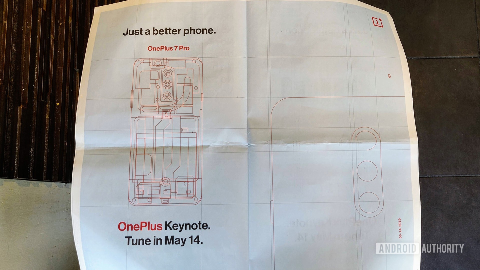 An image of the OnePlus advertisement in the New York Times on April 29, 2019.