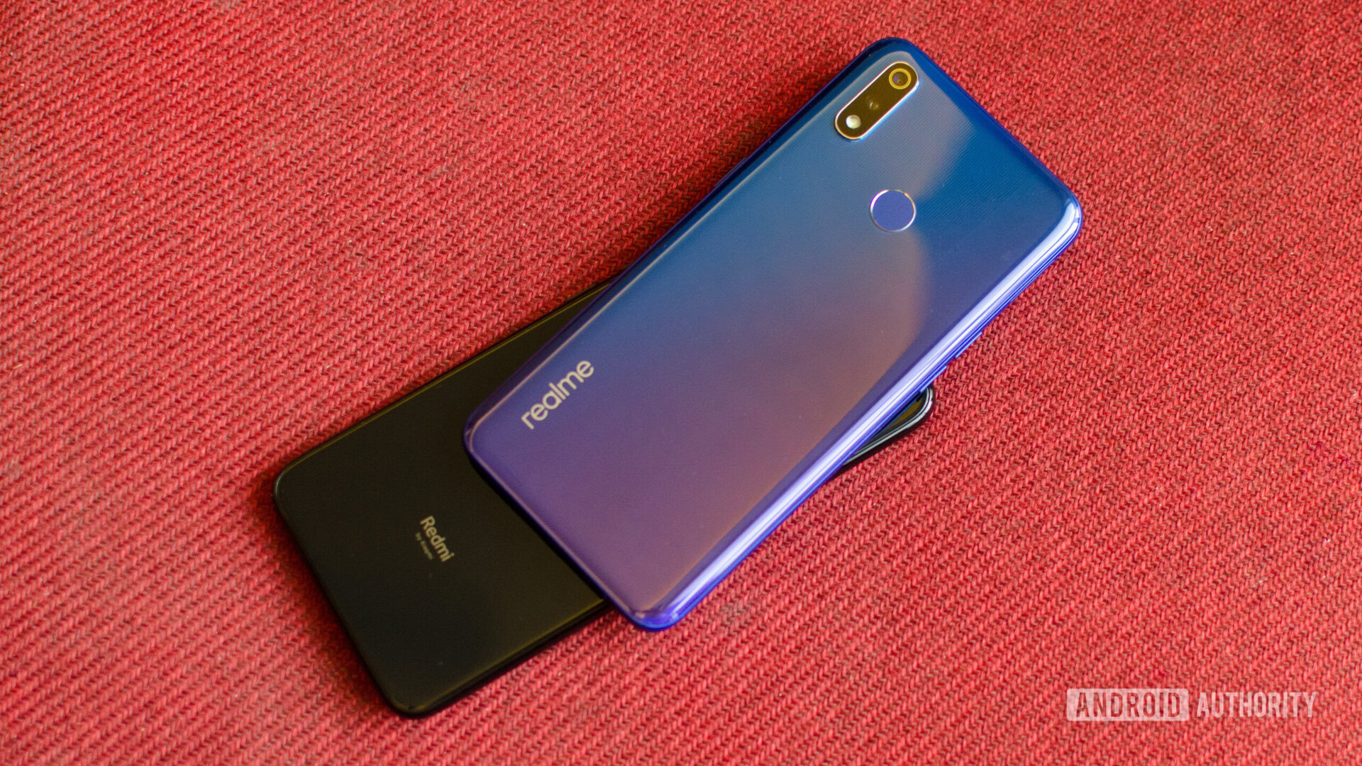 realme 3 Pro vs Redmi Note 7 Pro back of the phone