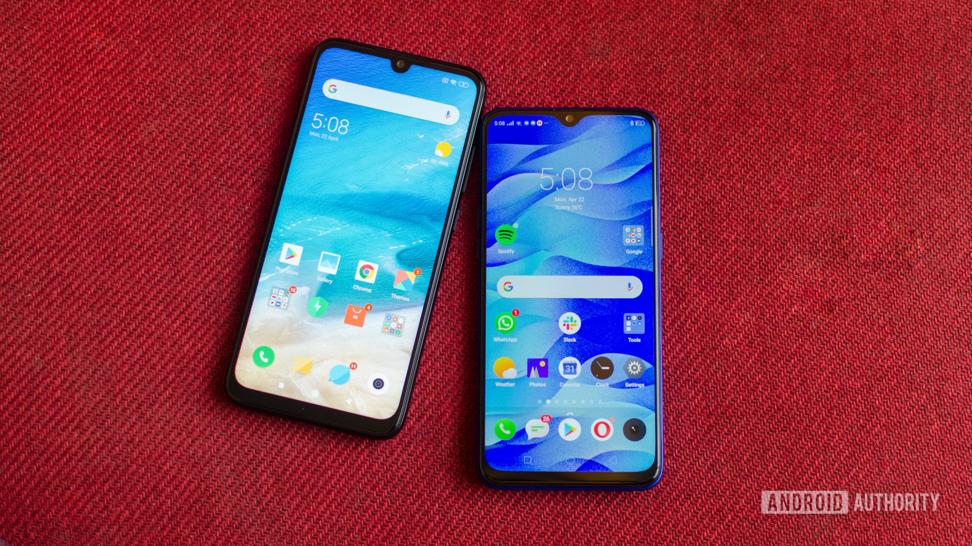 realme 3 Pro vs Redmi Note 7 Pro homescreen - Chinese app store