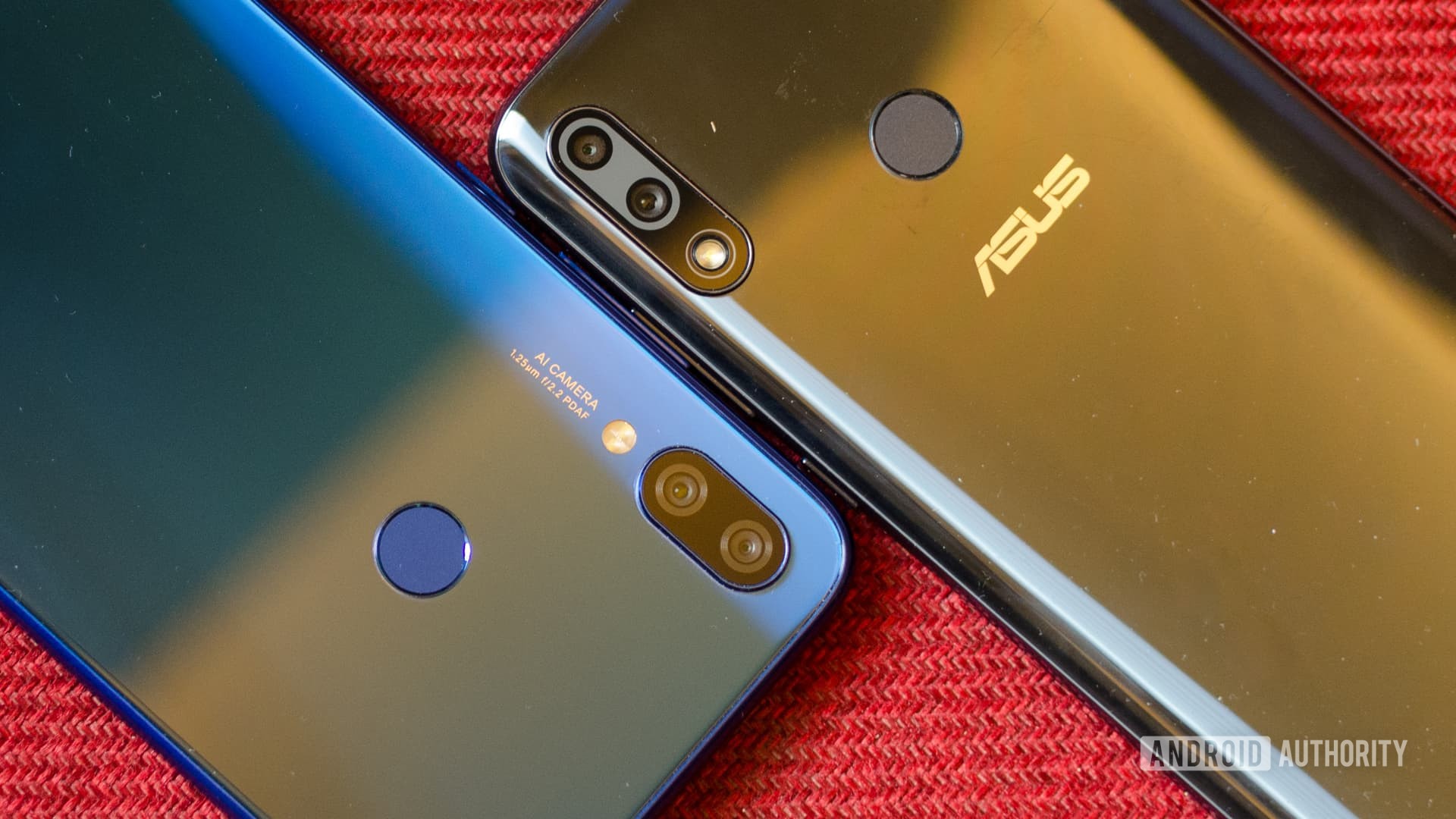 Redmi Note 7 vs ASUS Zenfone Max Pro M2 with cameras next to each other