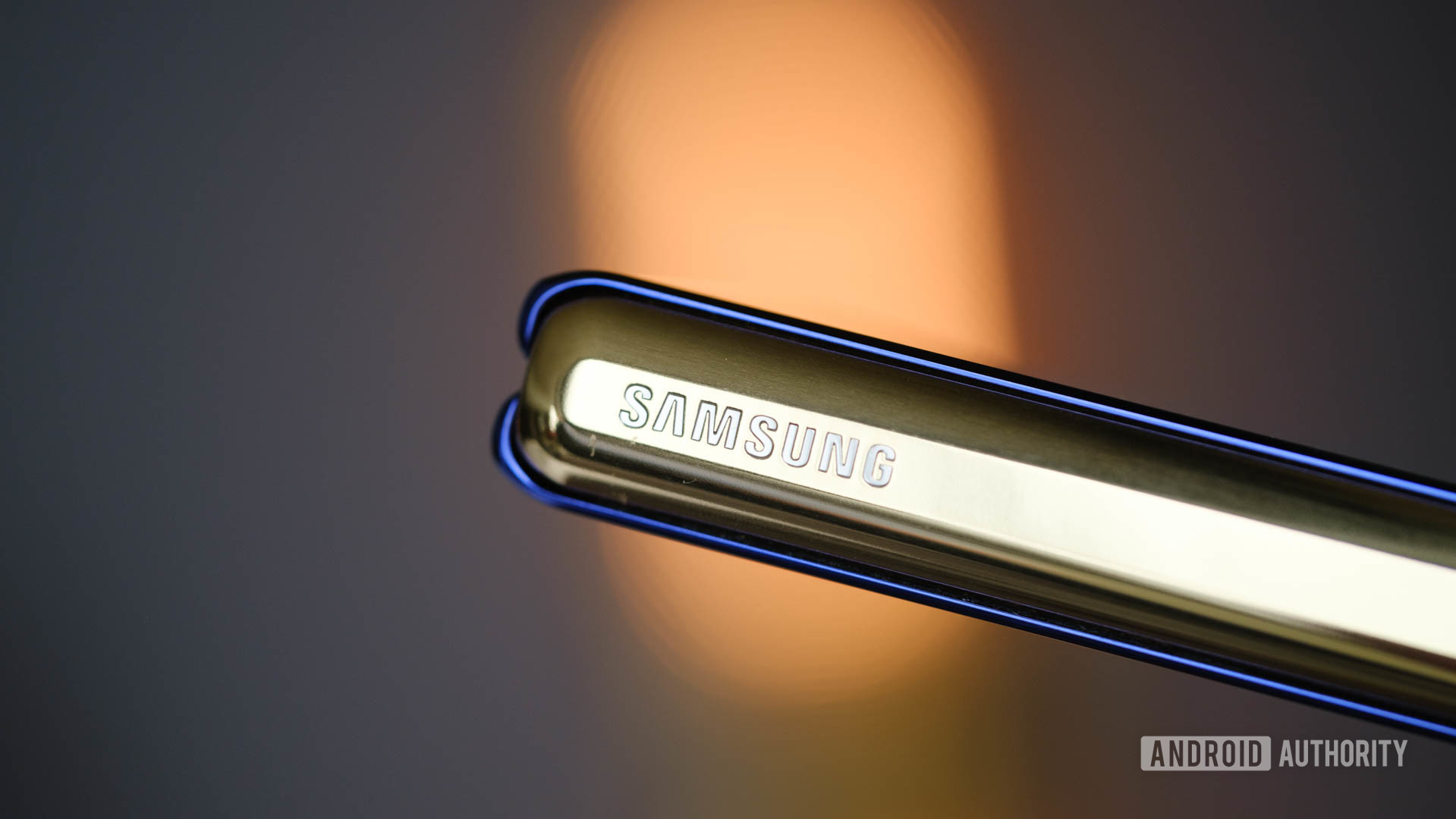 Samsung Galaxy Fold hinge with logo