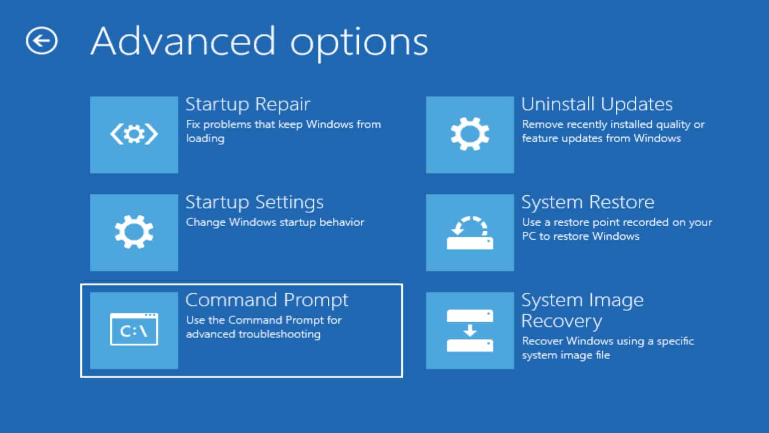 Símbolo del sistema de opciones avanzadas de Windows 10 para corregir "Información incorrecta de configuración del sistema"  error en Windows 10