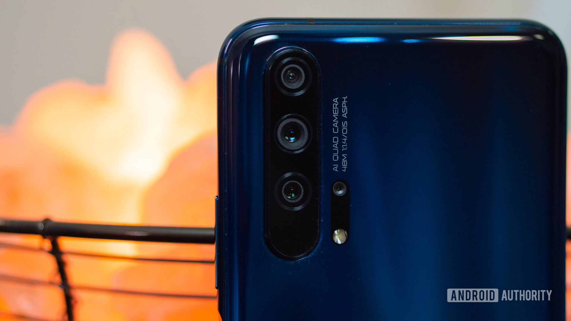 HONOR 20 Pro rear cameras close up