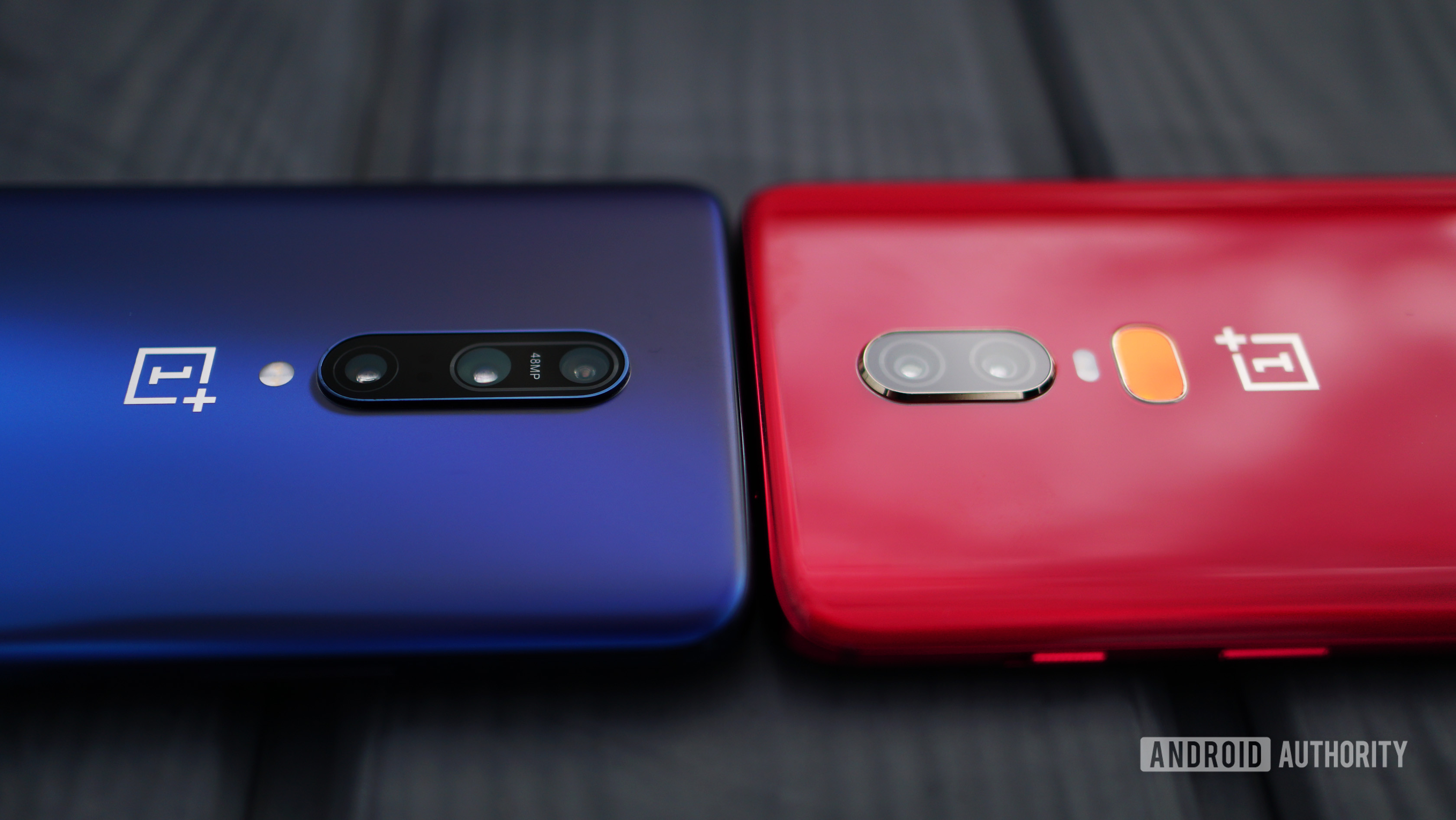 OnePlus 7 Pro blue vs OnePlus 6 red camera detail