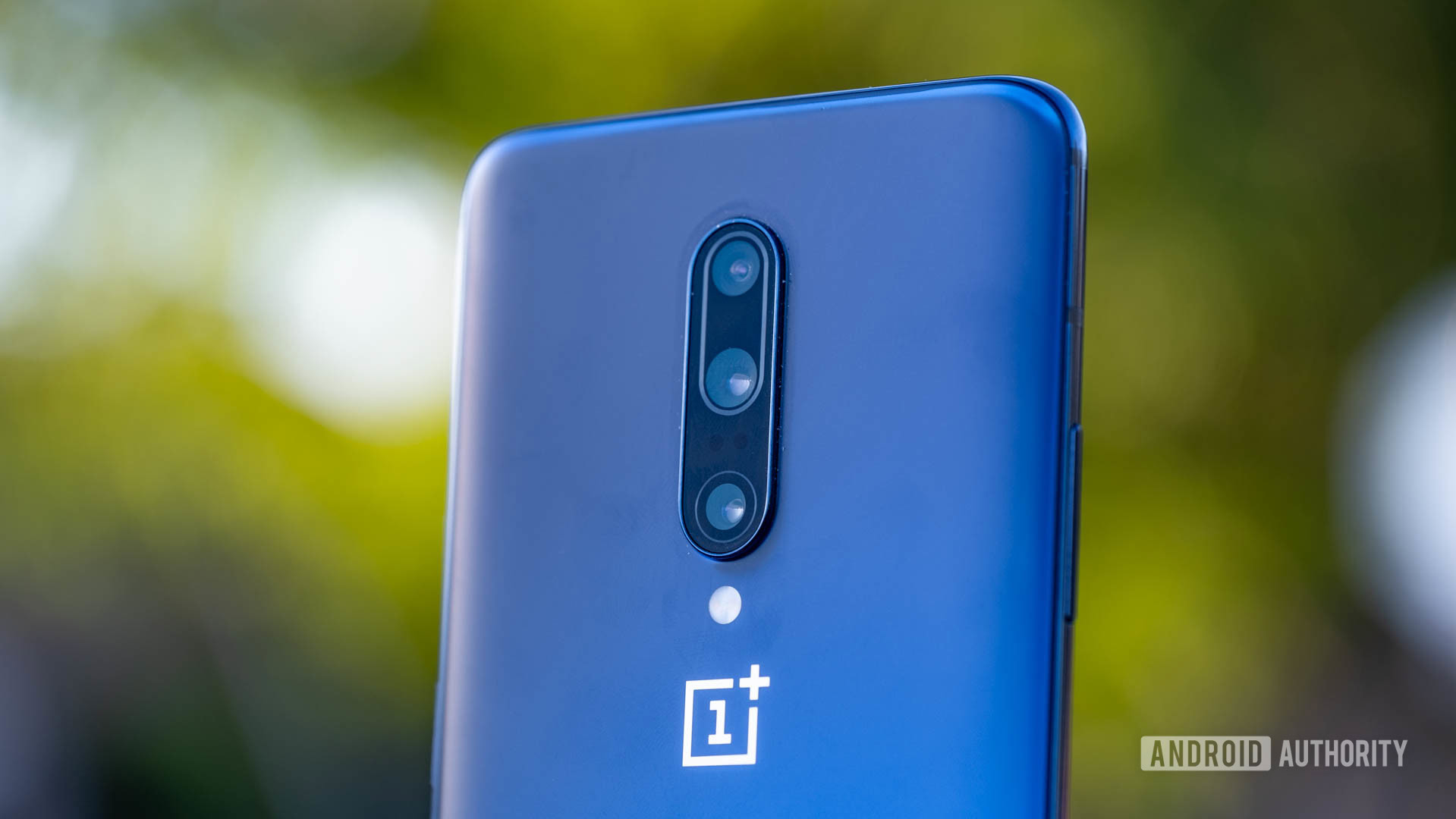 OnePlus 7 Pro cameras against trees