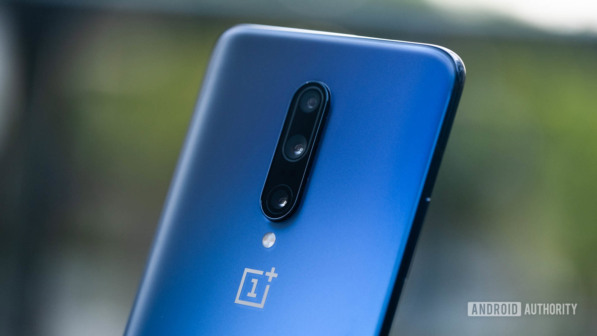 OnePlus 7 Pro cameras with logo