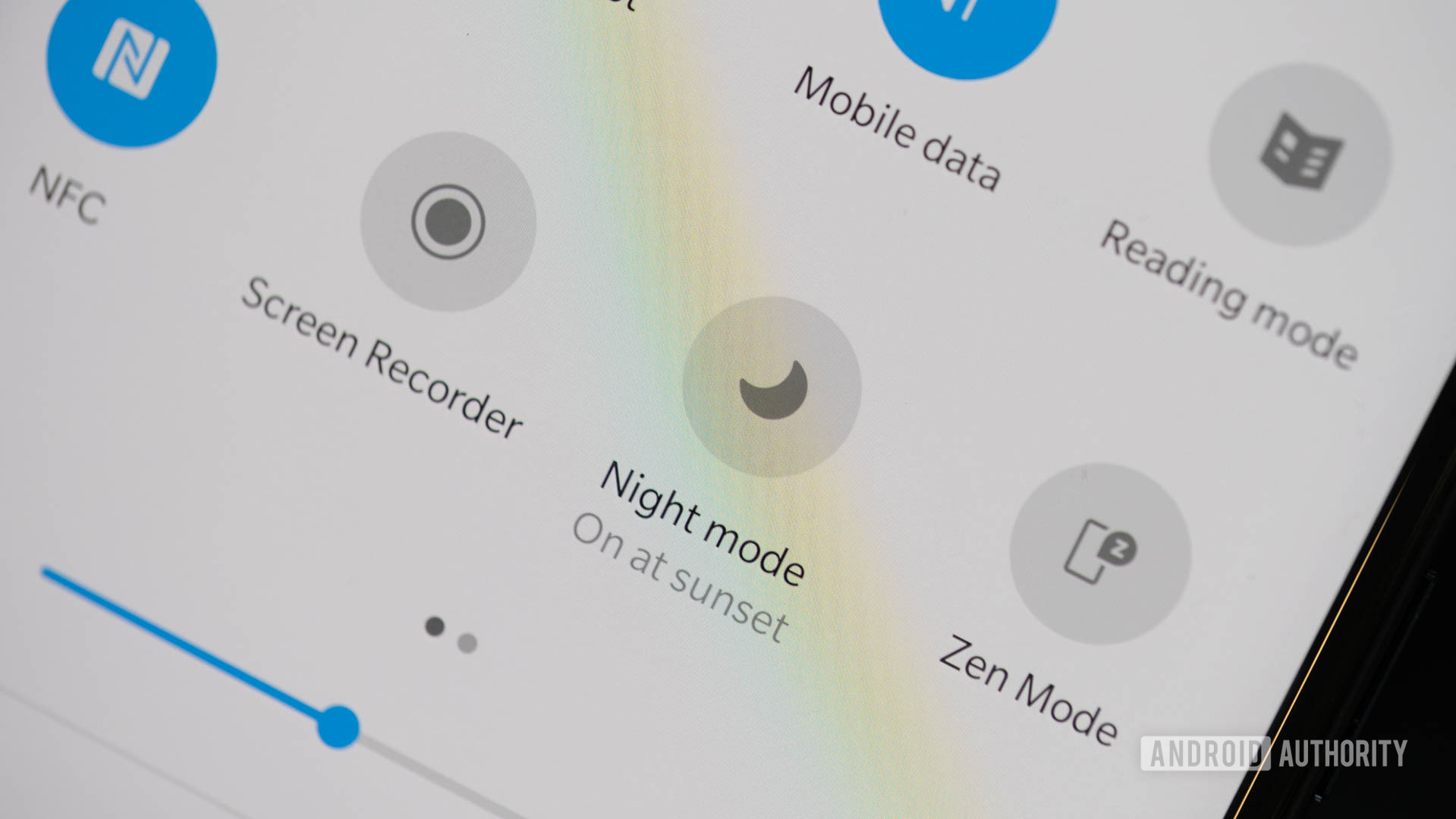 OnePlus 7 Pro notification shade macro