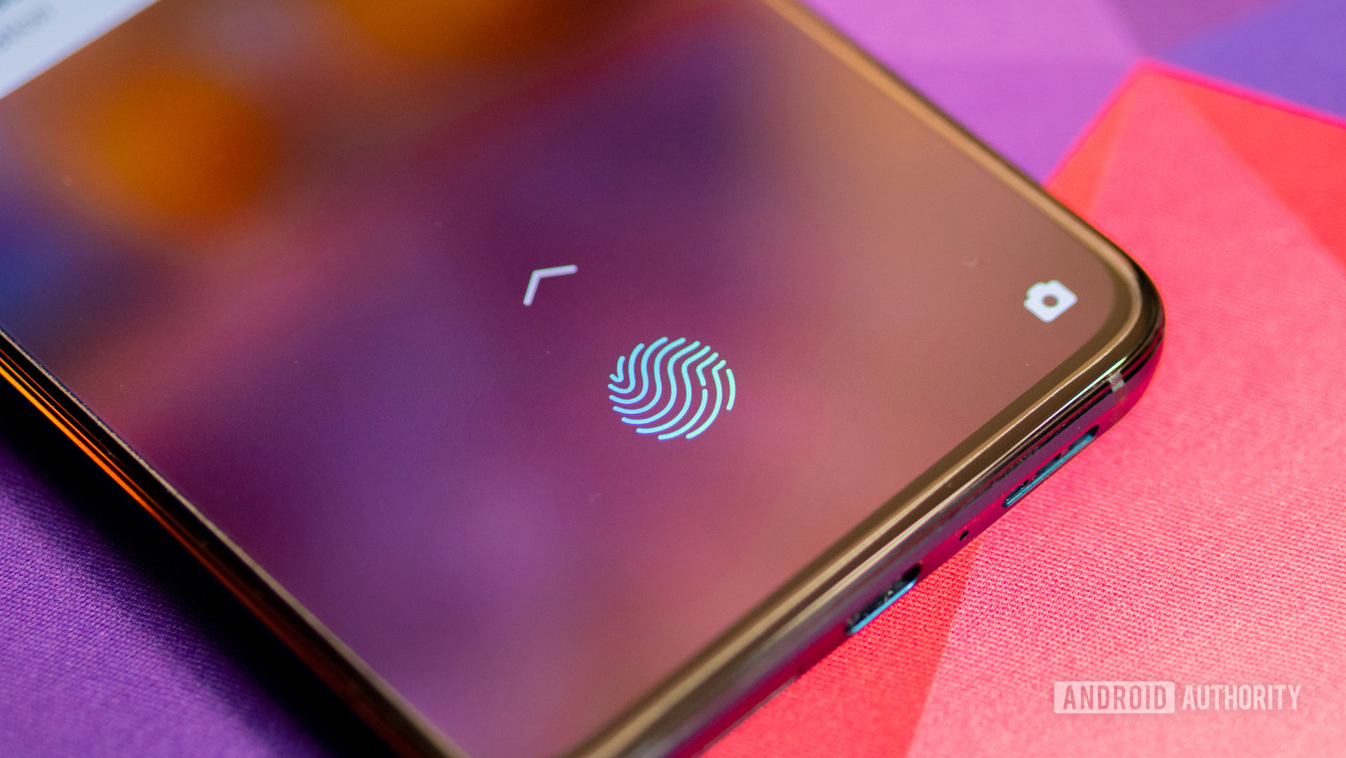 OPPO Reno 10x Zoom in display fingerprint sensor