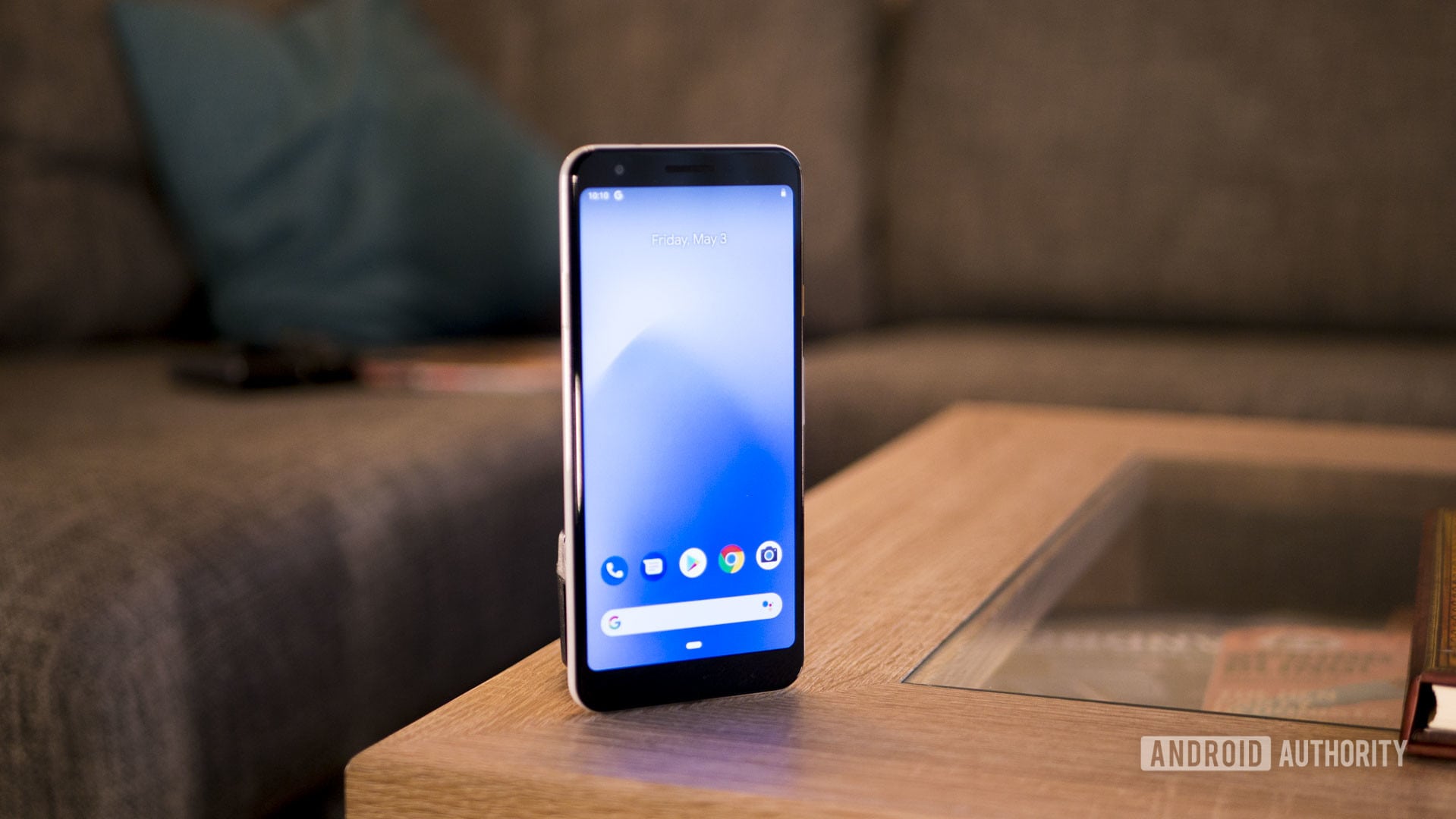 Pixel 3a Standing Up