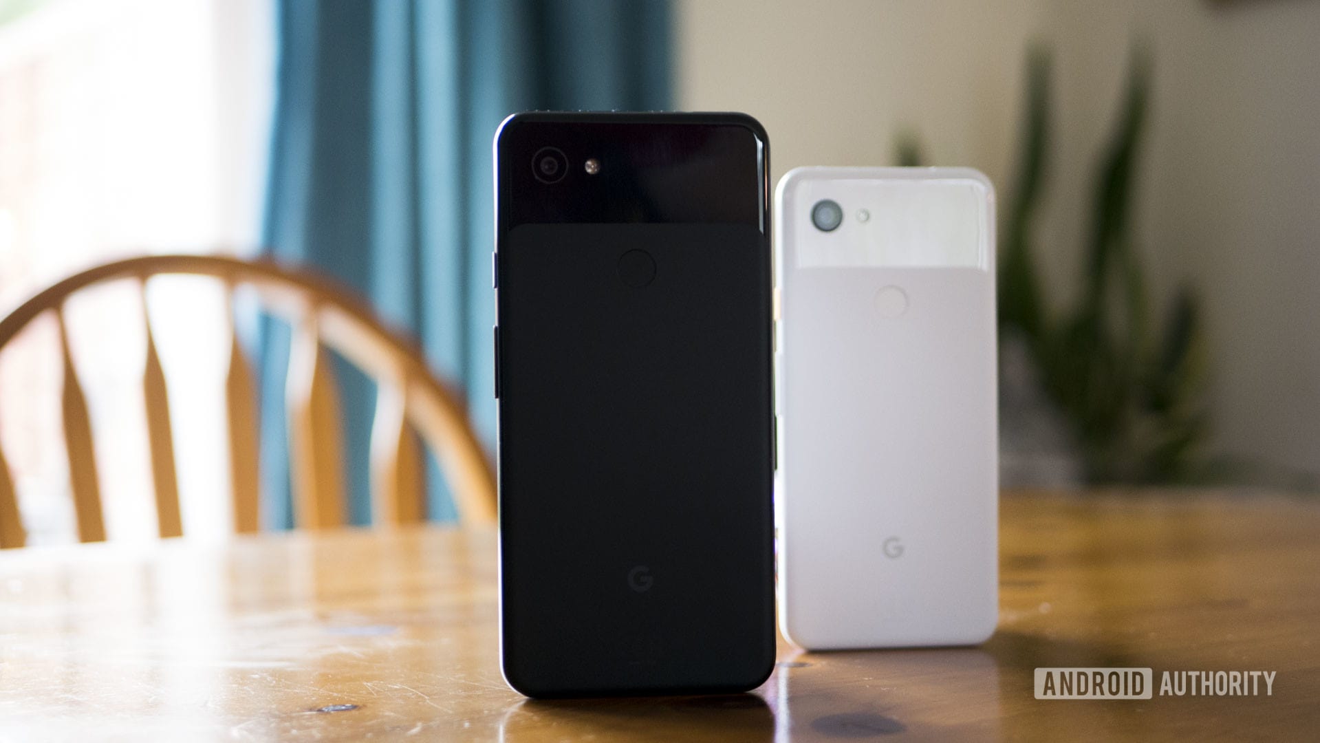 Pixel 3a Next to Pixel 3a XL