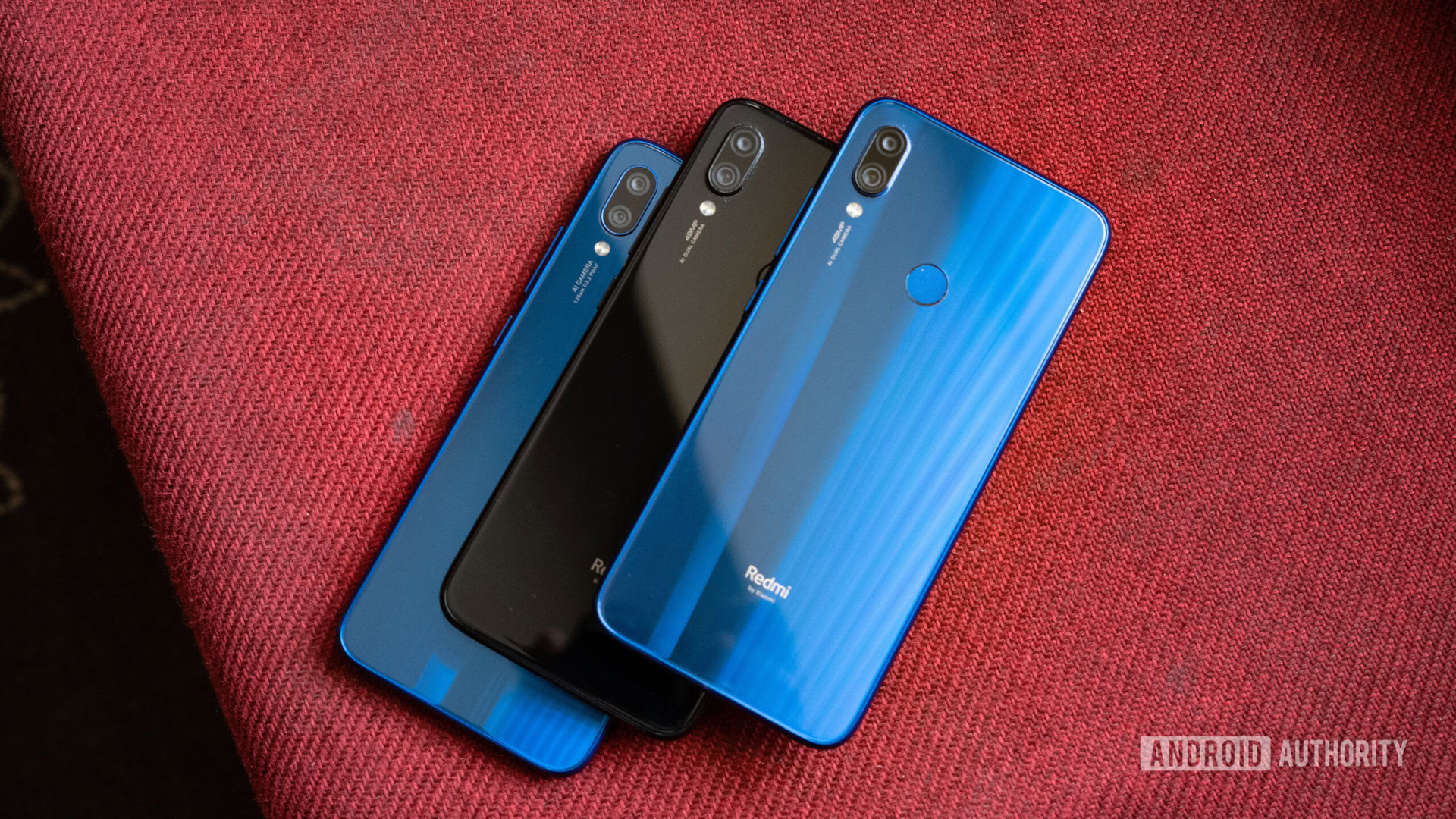 Redmi Note 7 vs Note 7S vs Note 7 Pro showing back