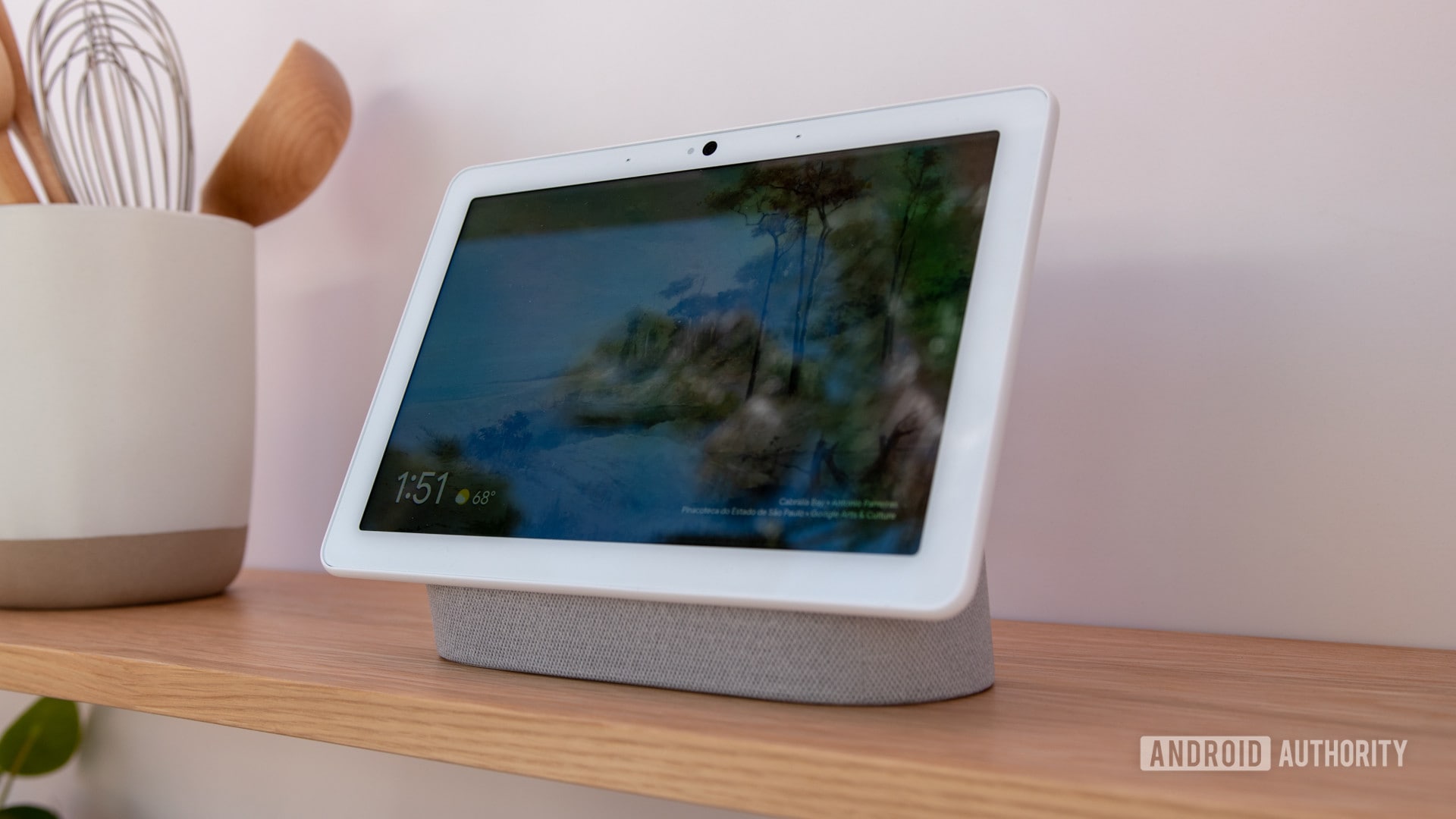 Google Nest Hub Max Angle