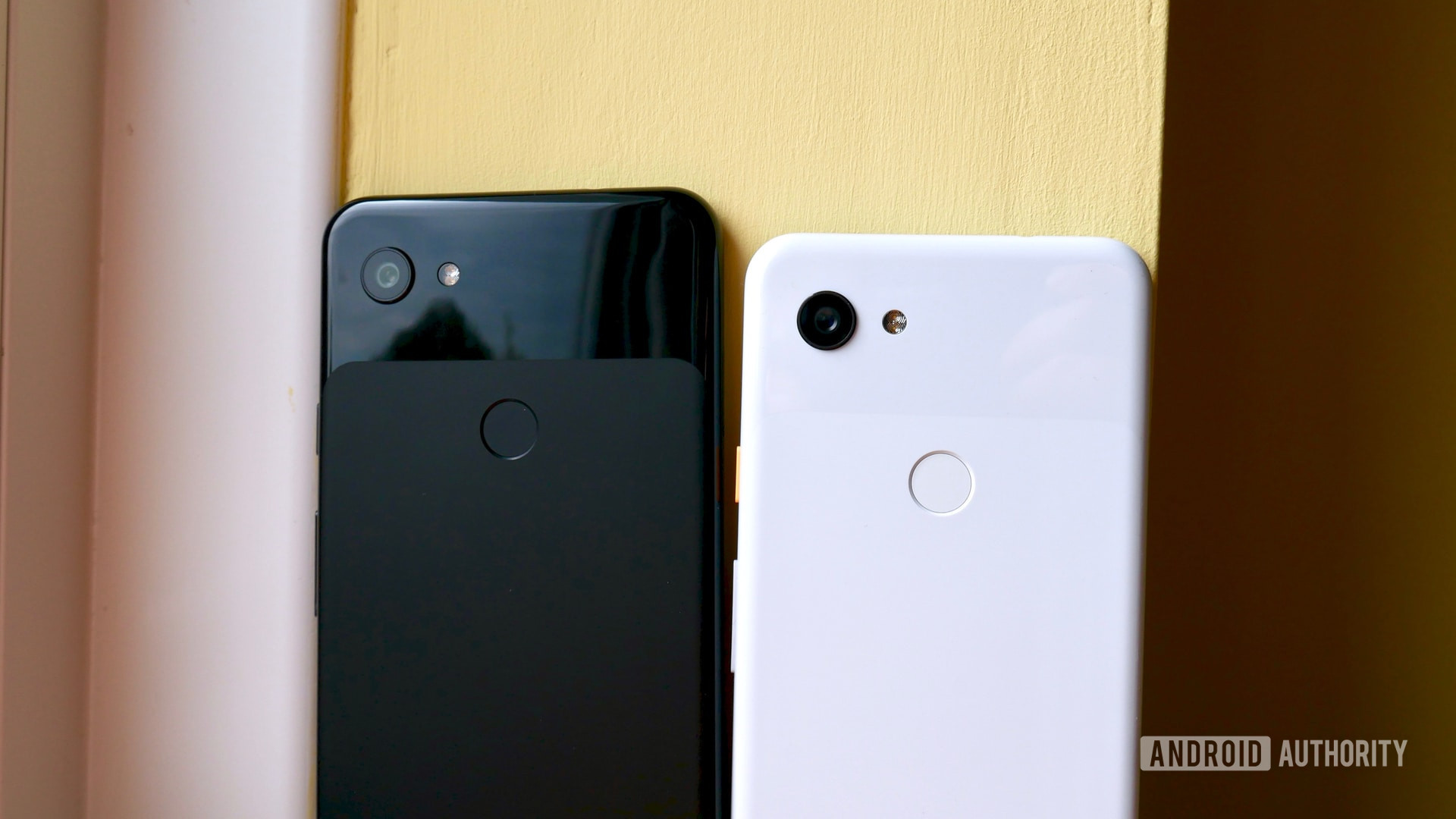 Google Pixel 3a and Pixel 3a XL on the back