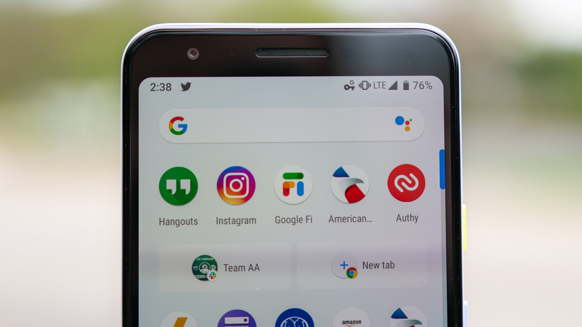 Google Pixel 3a Purple-ish App Drawer