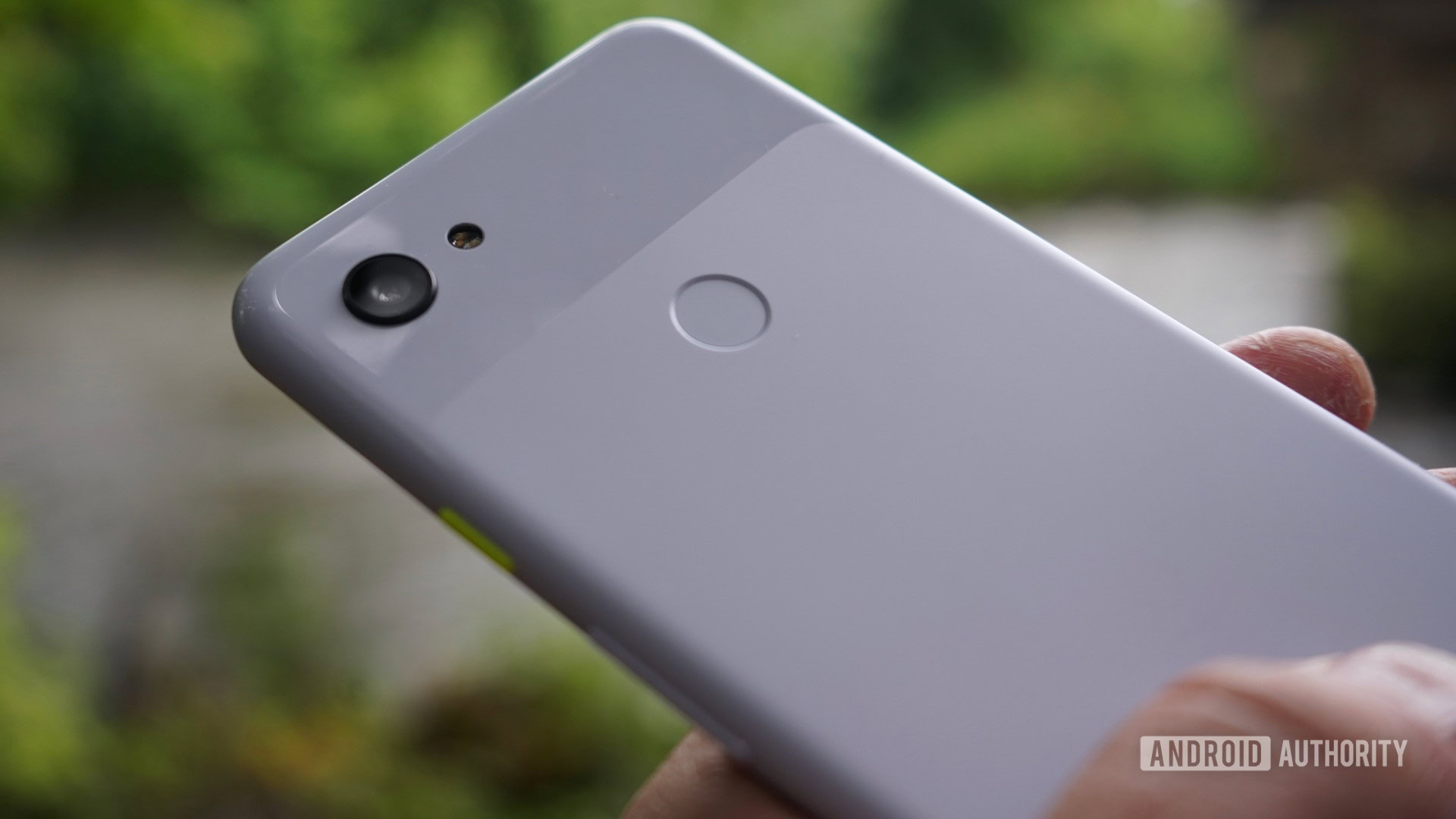 Review the Google Pixel 3a XL hardware