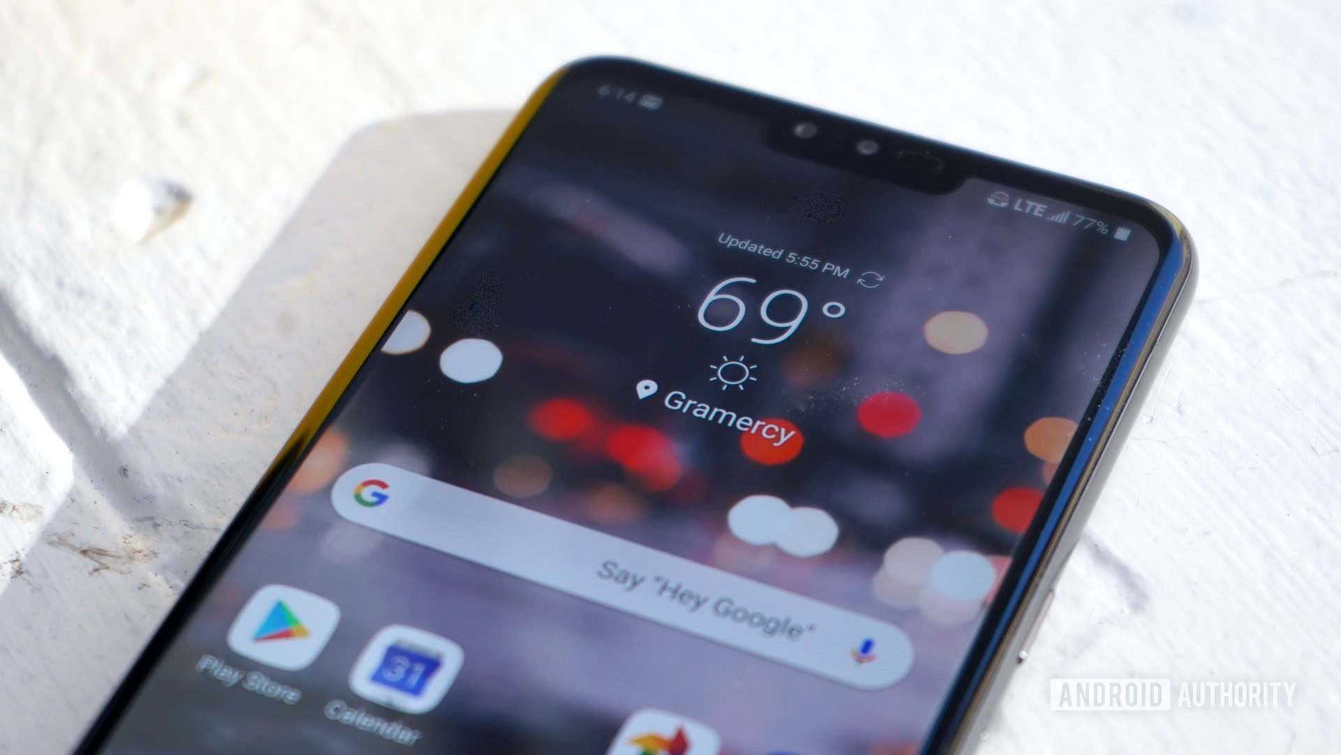 LG V50 ThinQ Review notch closeup