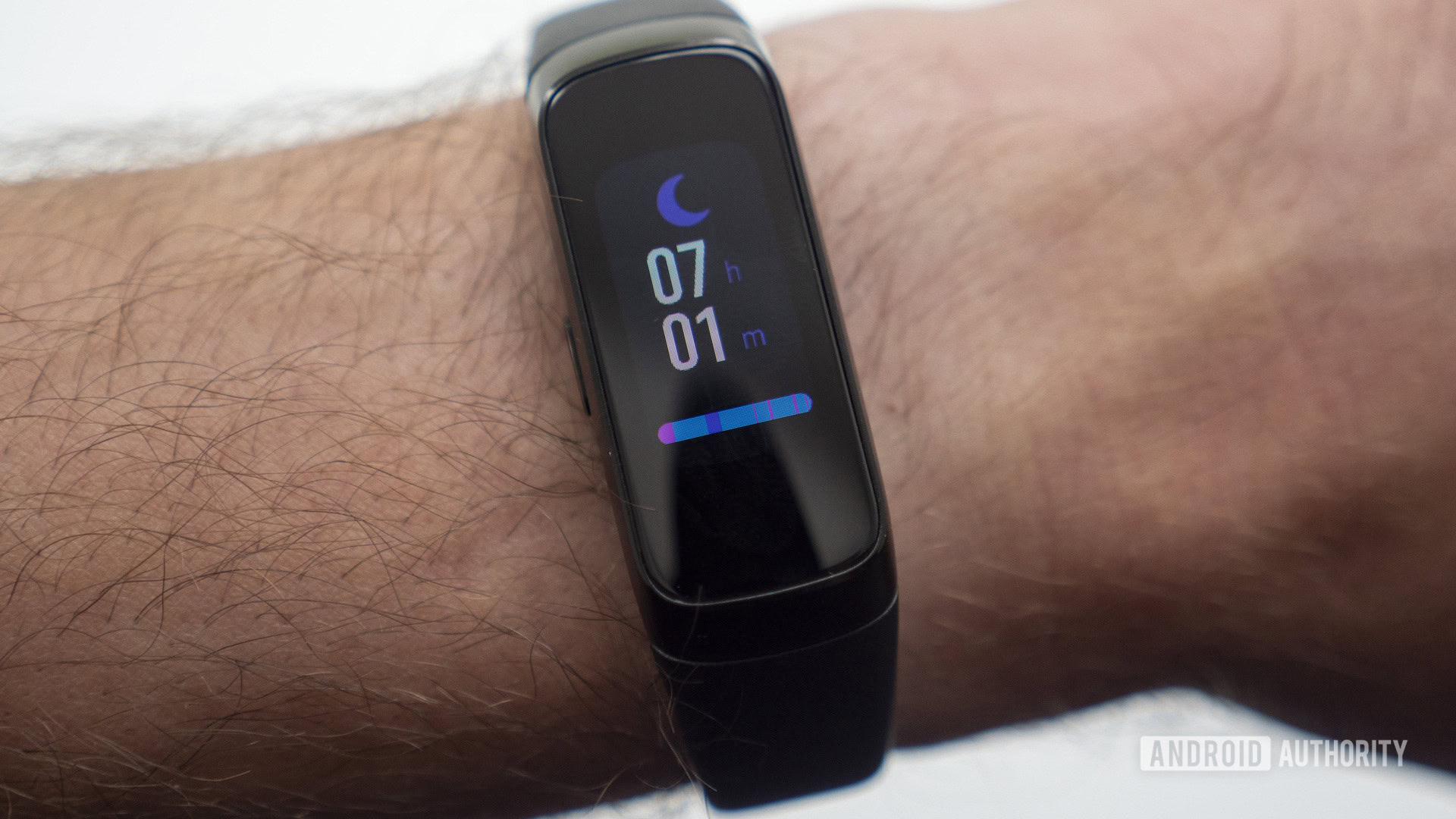 samsung galaxy fit on wrist sleep tracking