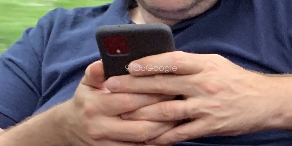 Google Pixel 4 leaked image in hand