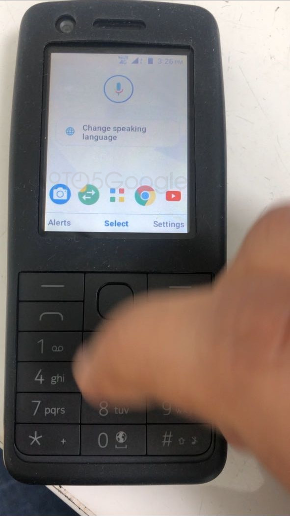 Leaked image of a Nokia feature phone running Android