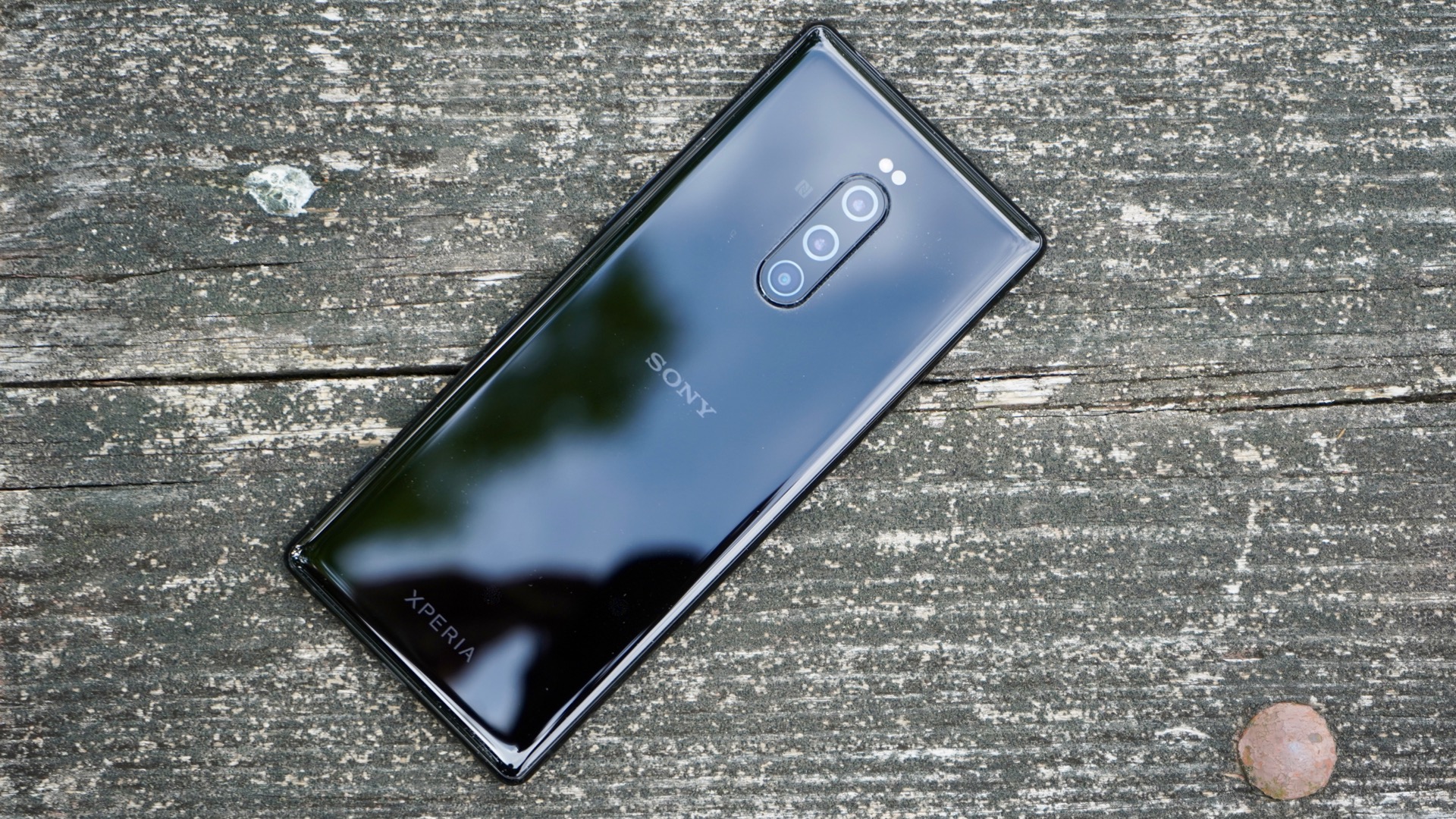 Sony Xperia 1 review rear glass
