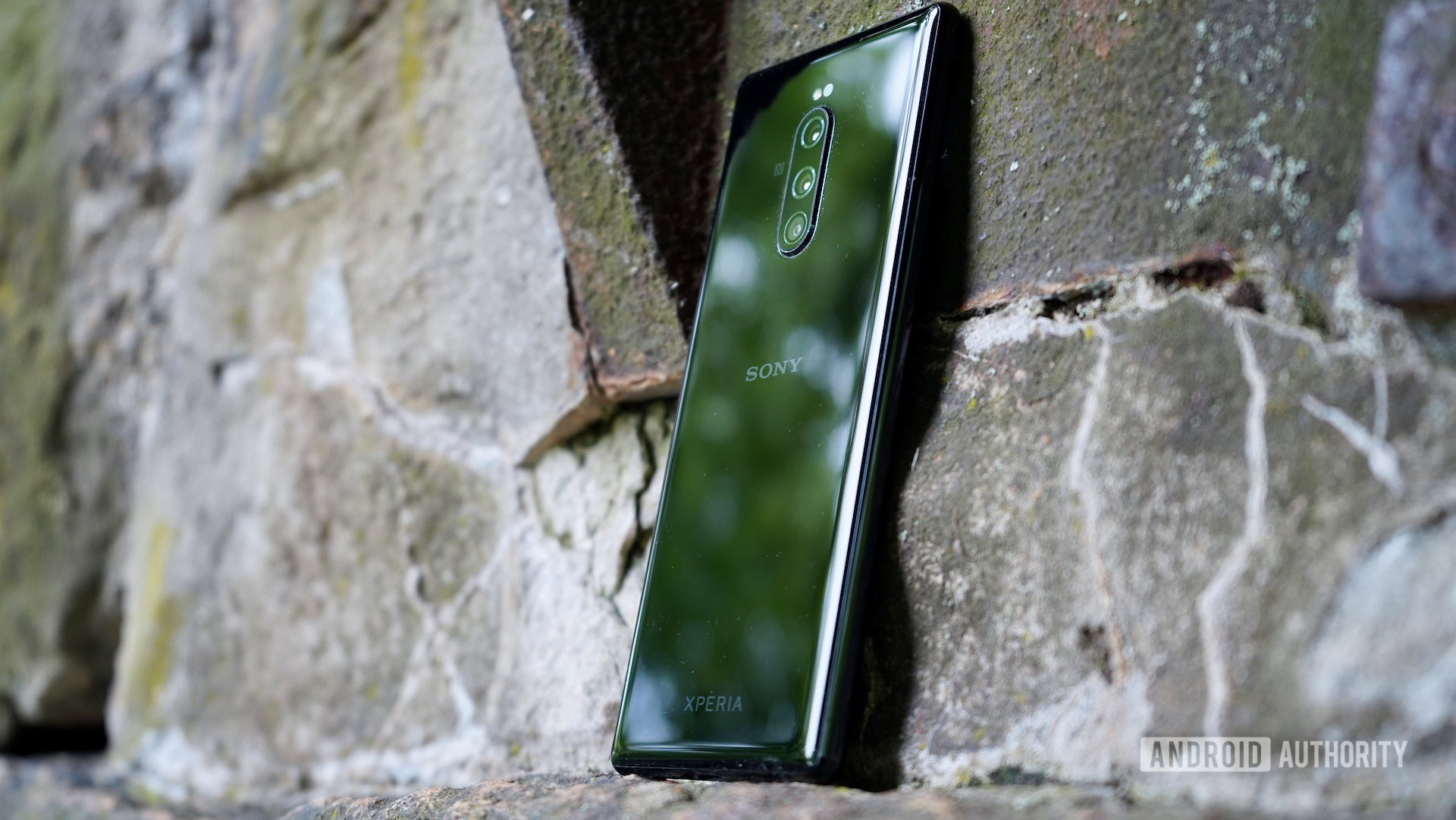 Sony Xperia 1 review right rear profile