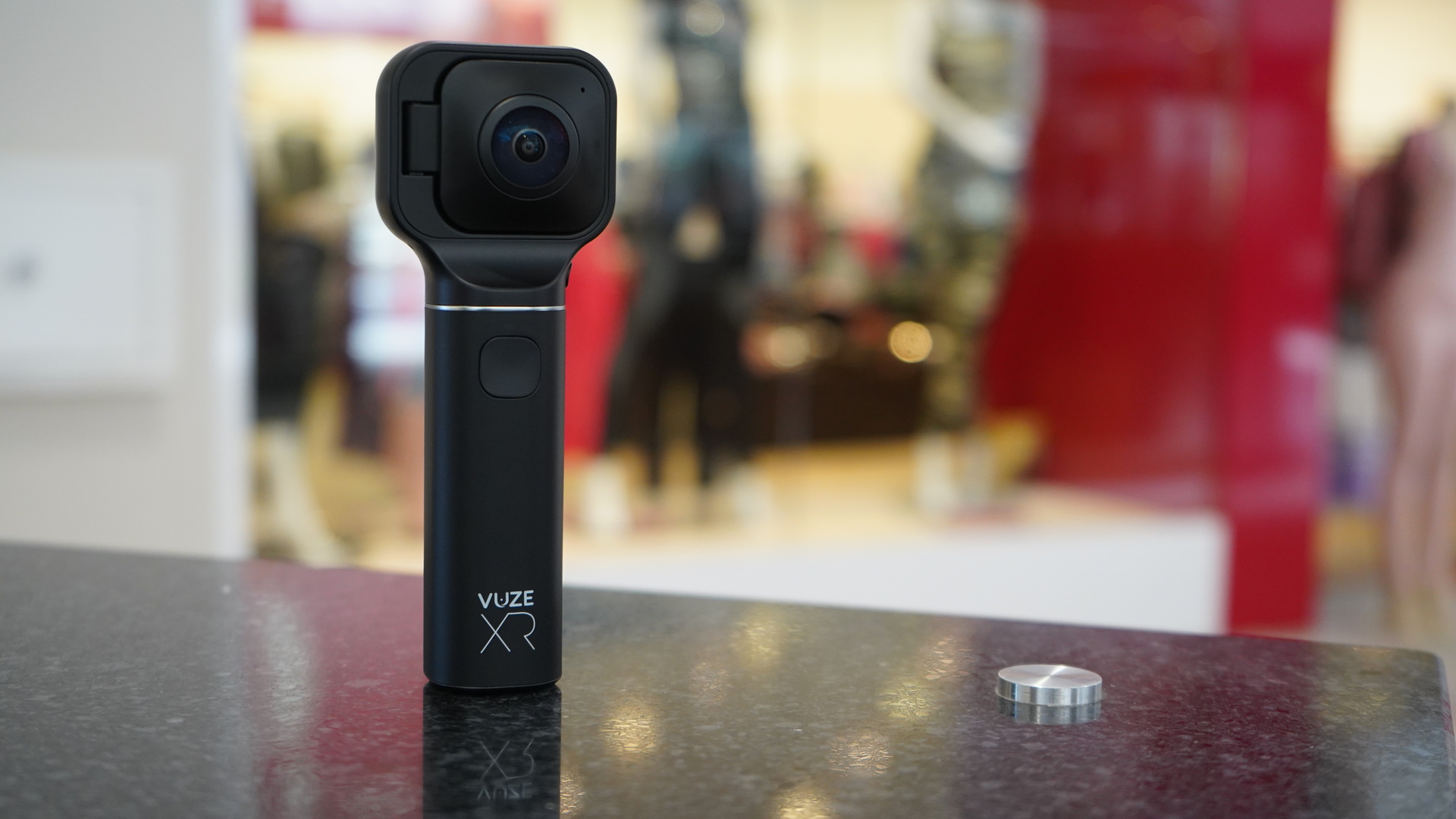 Vue XR Dual VR camera review standing