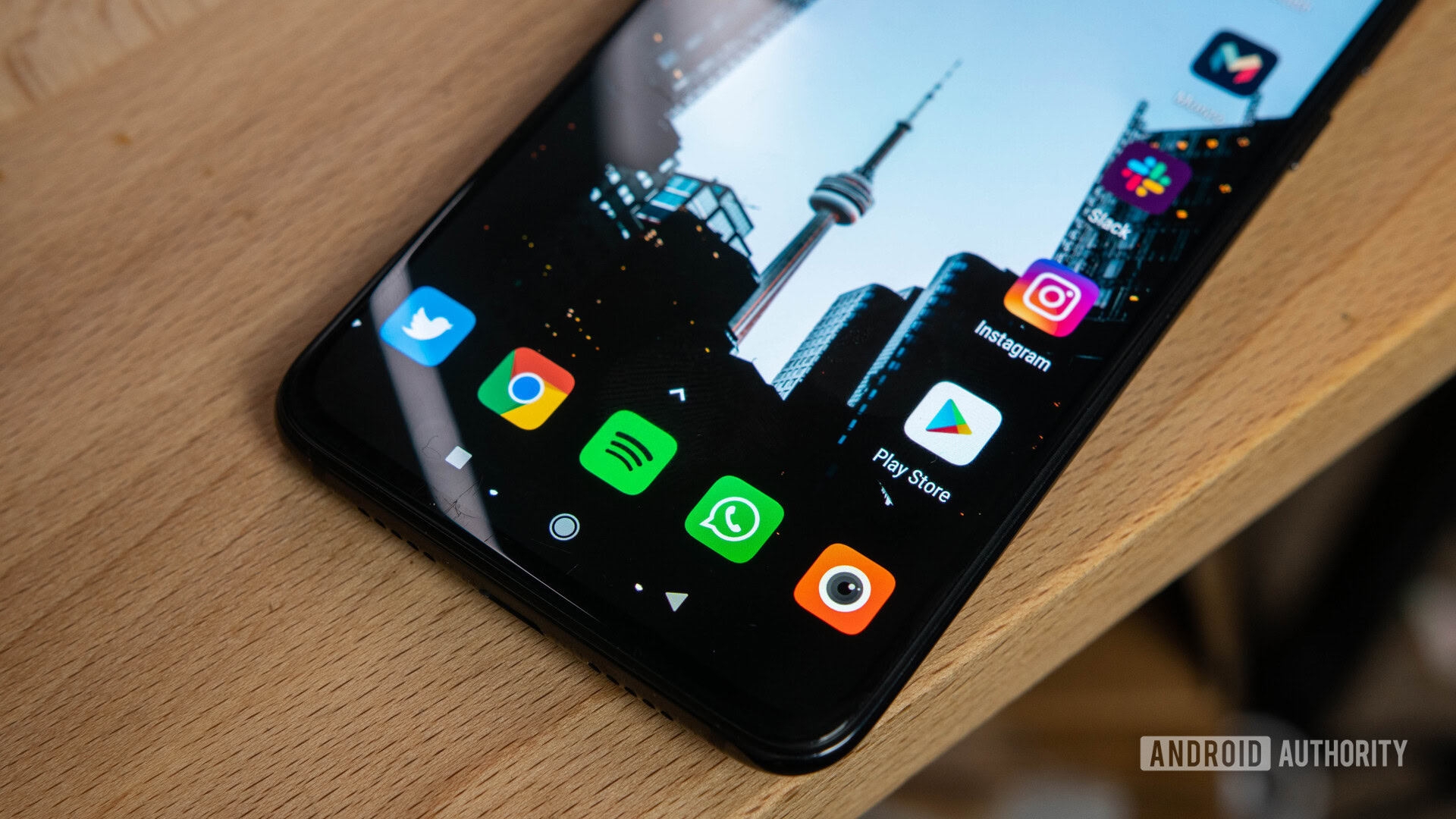 Xiaomi Mi 9 Home screen showing Nova Launcher