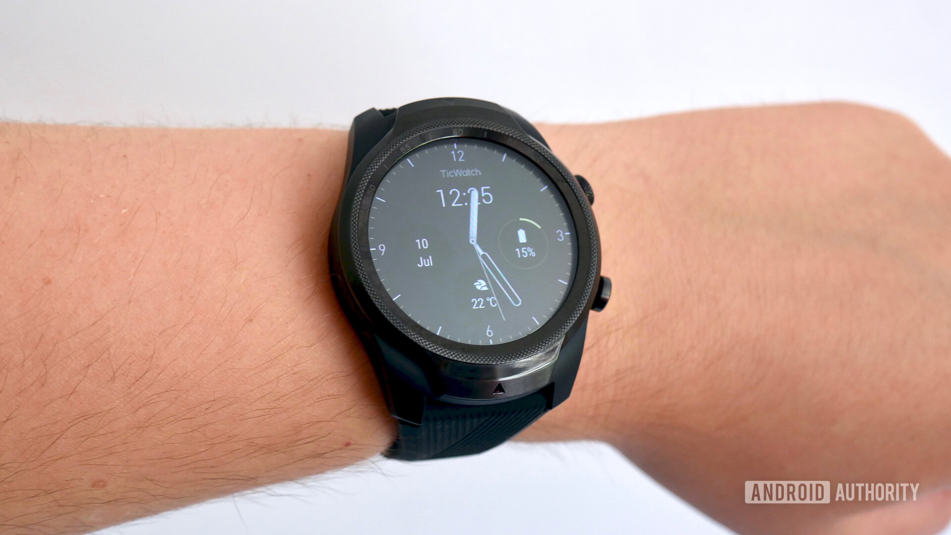 TicWatch Pro 4G/LTE on wrist