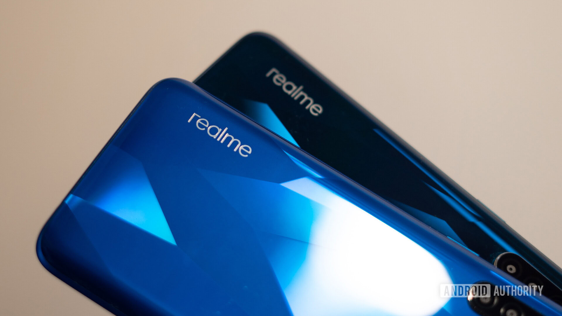 realme branding on realme 5 and 5 Pro