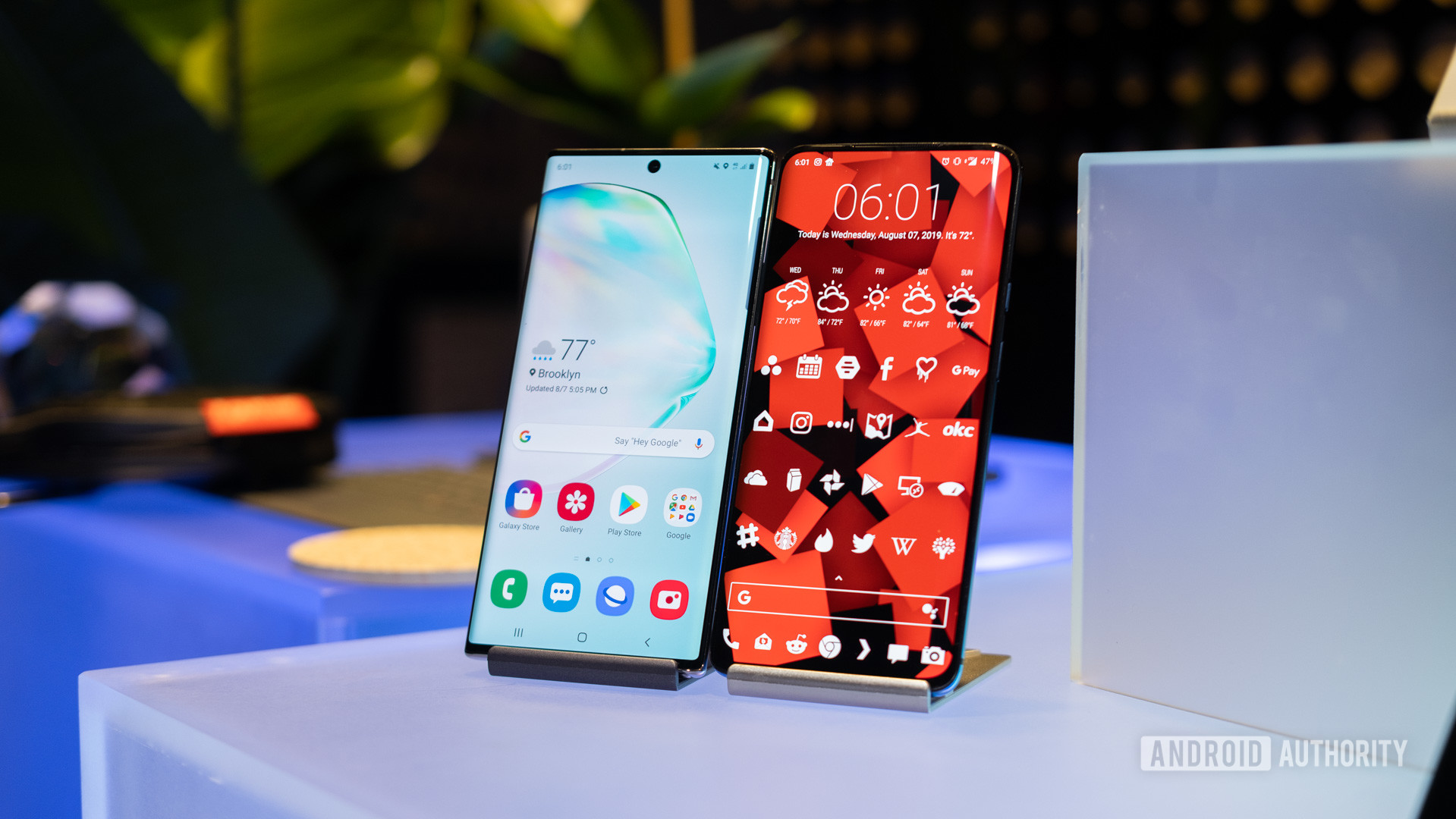 Samsung Galaxy Note 10 Plus vs OnePlus 7 Pro front on table 3