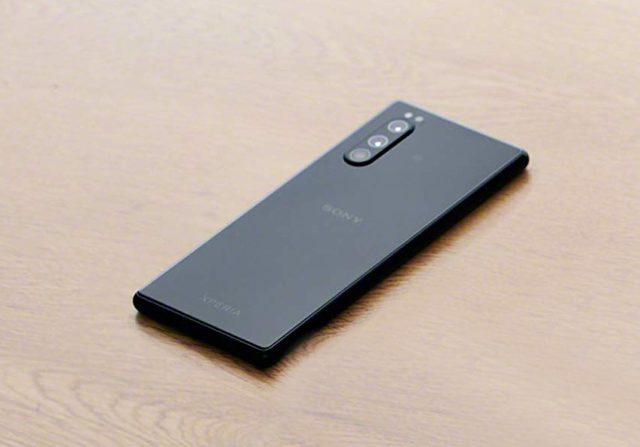 Sony Xperia 2 Leaked Image device laying flat on table