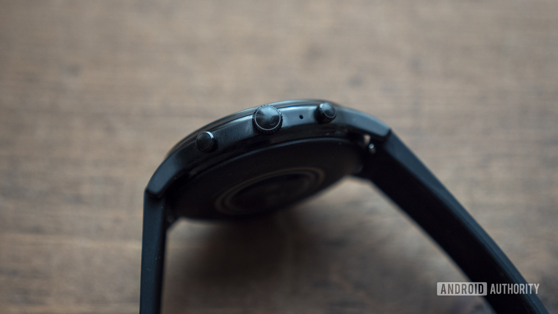 fossil gen 5 smartwatch review side buttons crown pushers