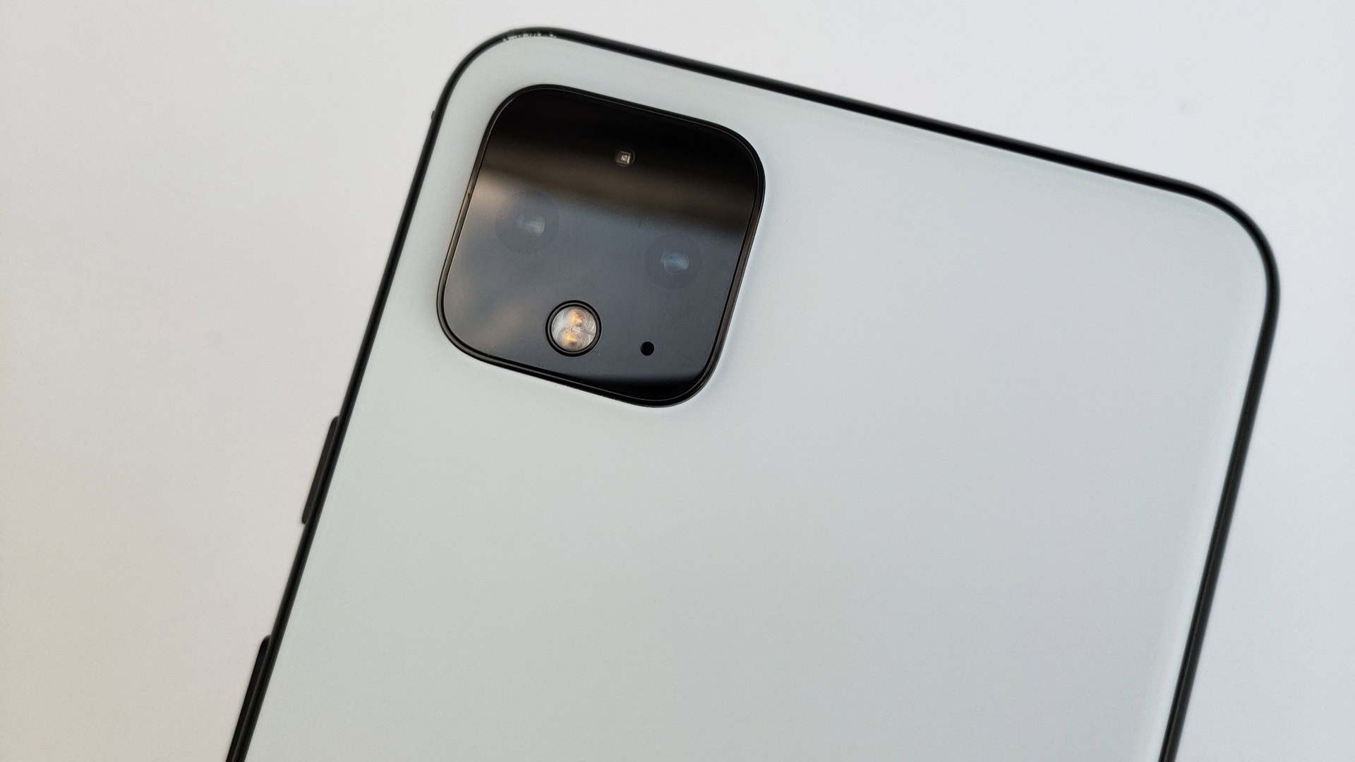 Google Pixel 4 Leaked Image Hero