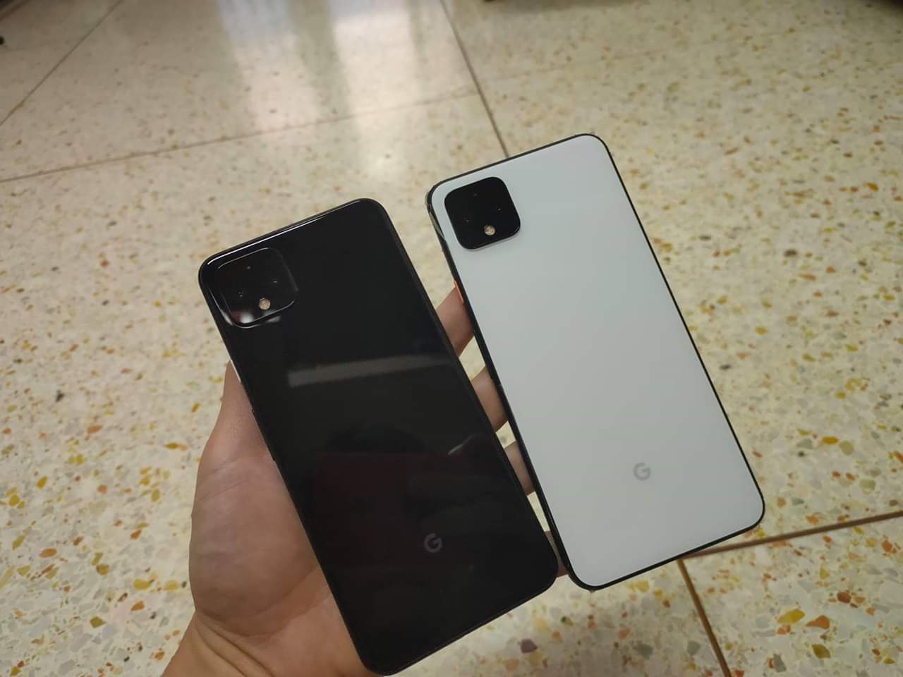 Google Pixel 4 XL white and black leak