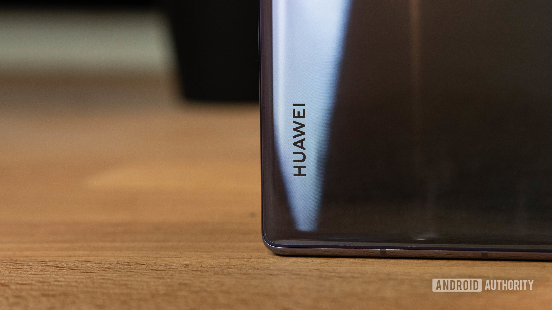 HUAWEI Mate 30 Pro HUAWEI Logo