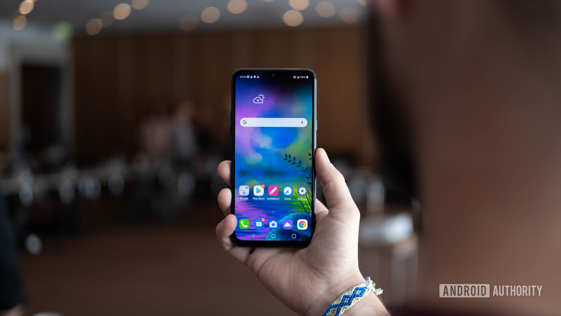 LG G8X ThinQ screen in hand 2