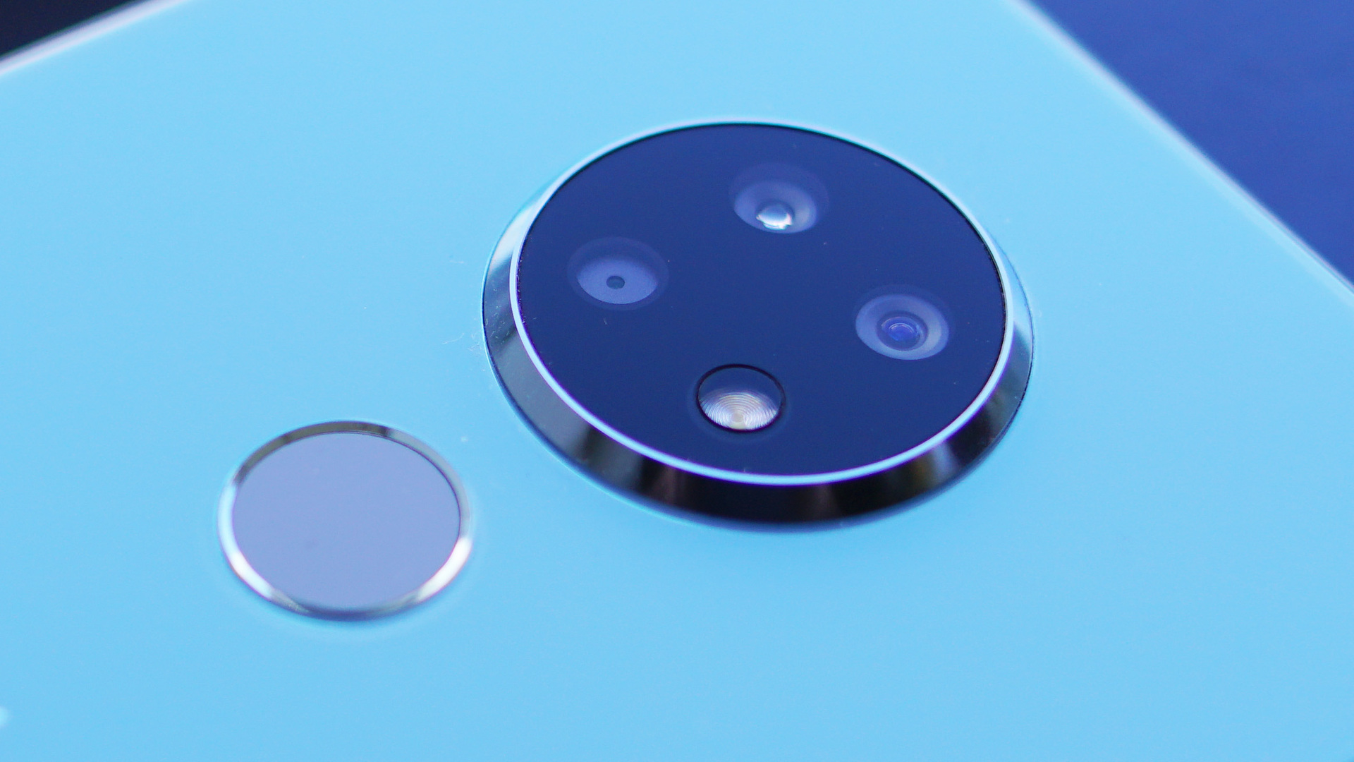Nokia 6.2 camera fingerprint scanner closeup