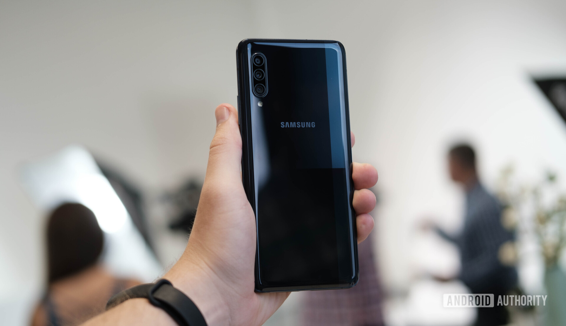 Samsung Galaxy A90 5G black back in hand