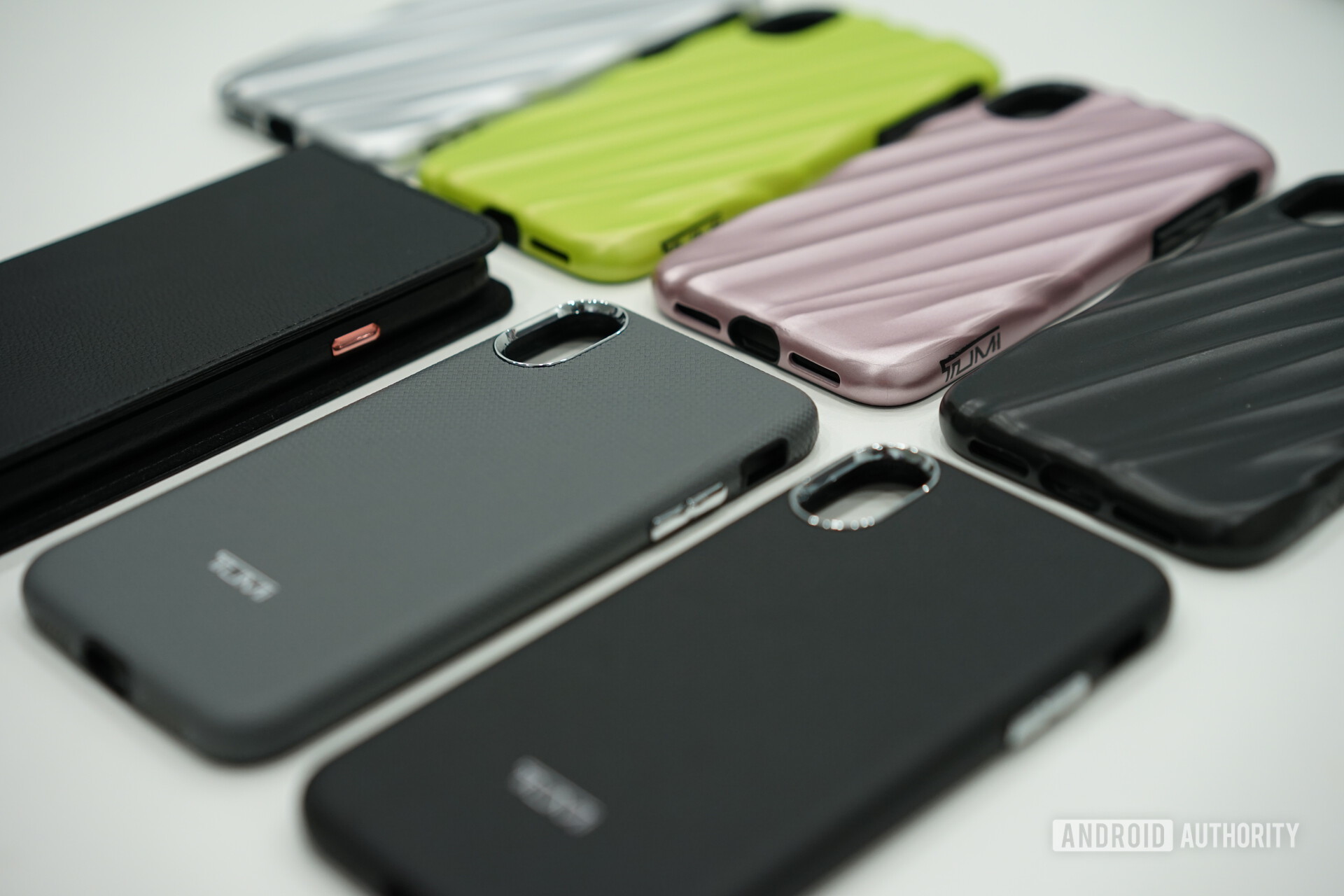 TUMI smartphone cases 1