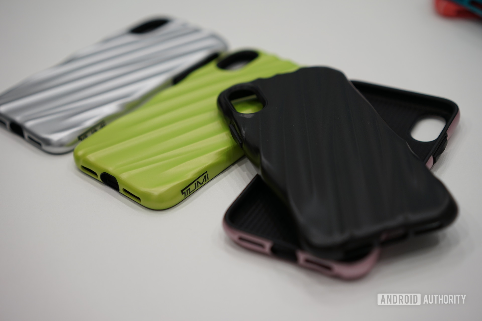 TUMI smartphone cases 2