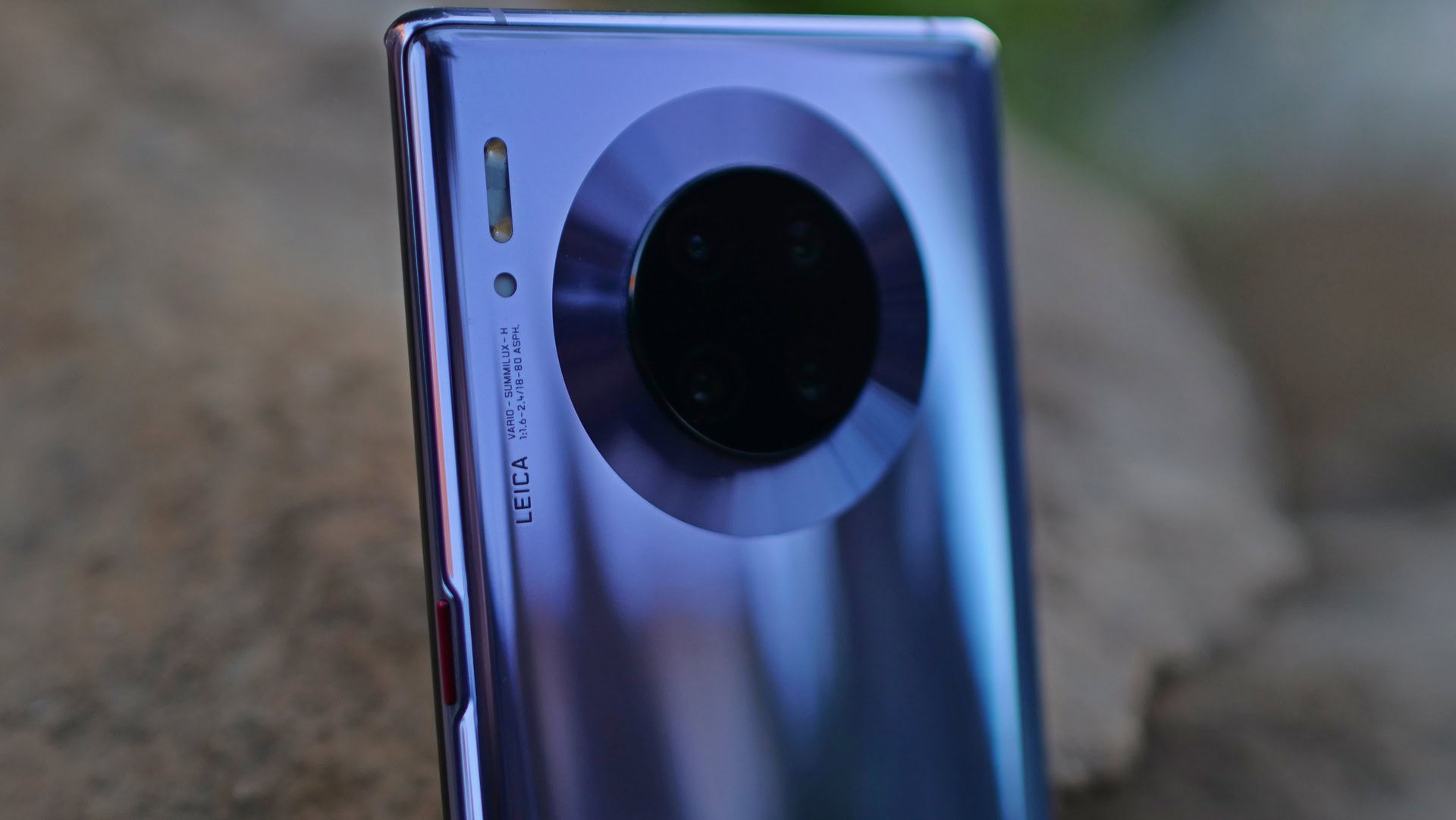 huawei mate 30 pro space silver leica branding 33