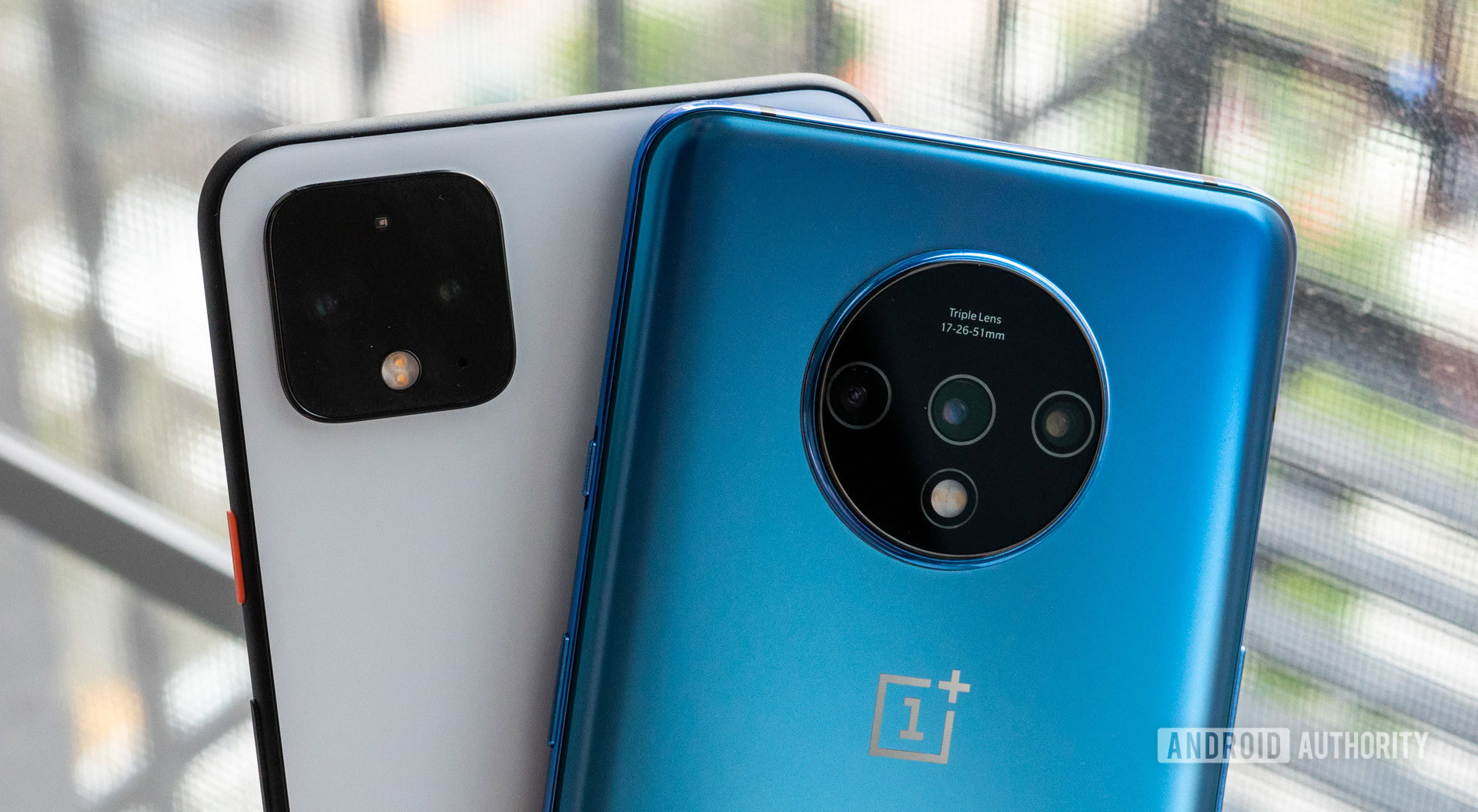 Google Pixel 4 XL vs OnePlus 7T camera closeup