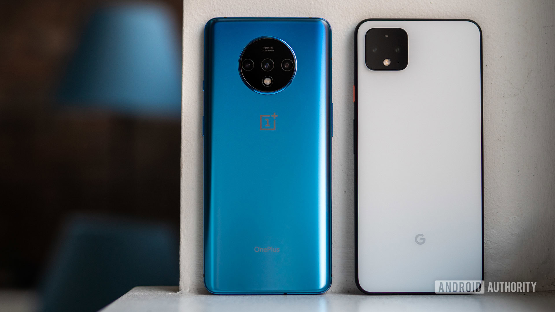 Google Pixel 4 XL vs OnePlus 7T rear view