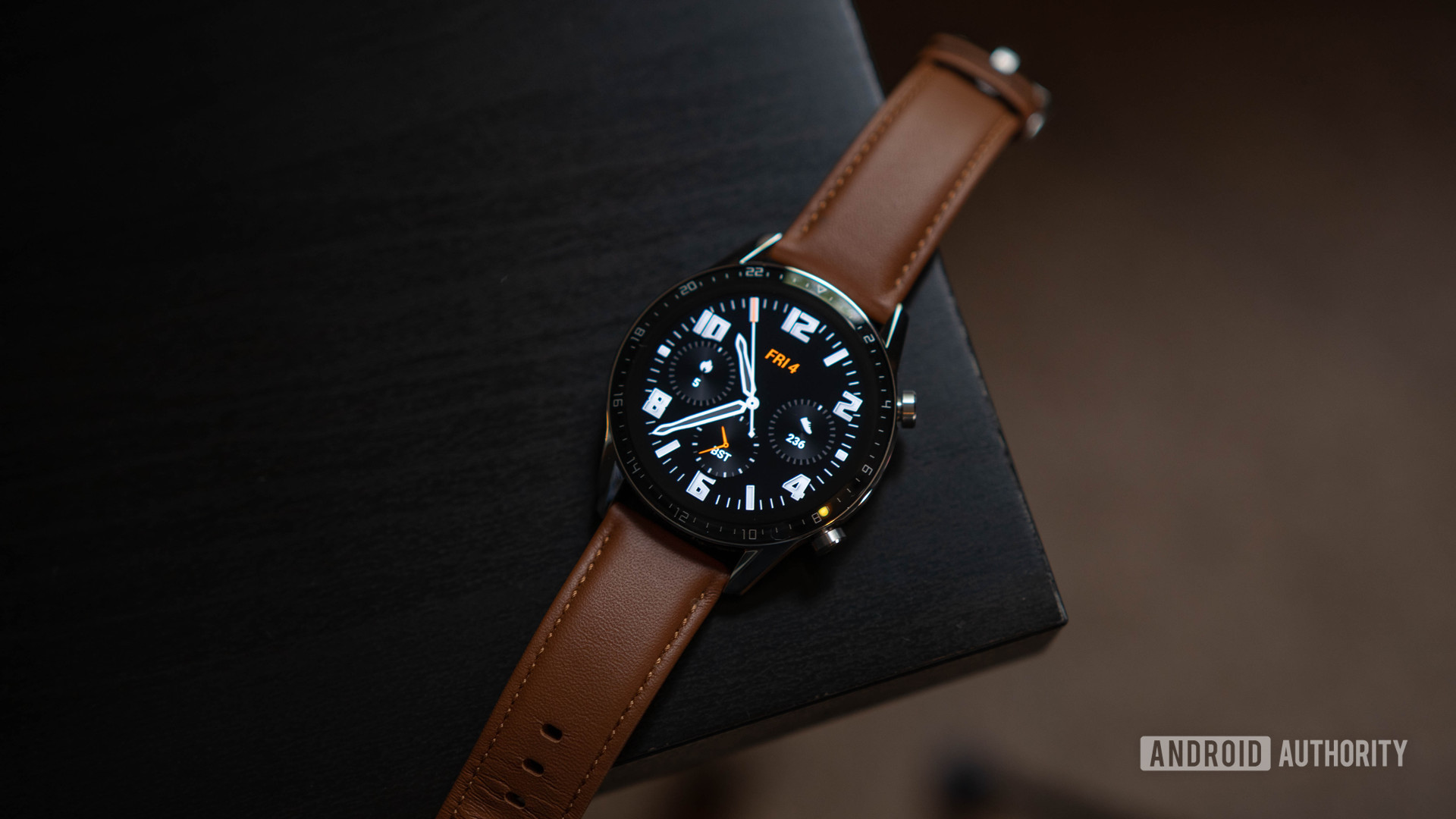 Huawei Watch GT 2 Face shot on table
