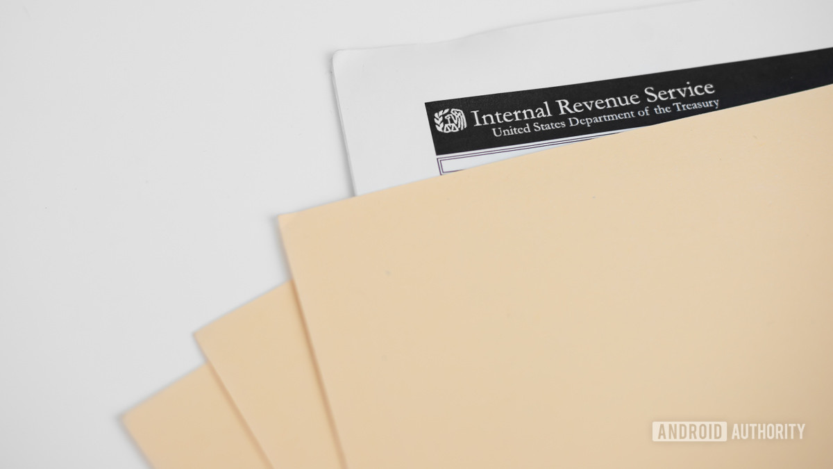 IRS documents in manila folders - how to avoid phone scams